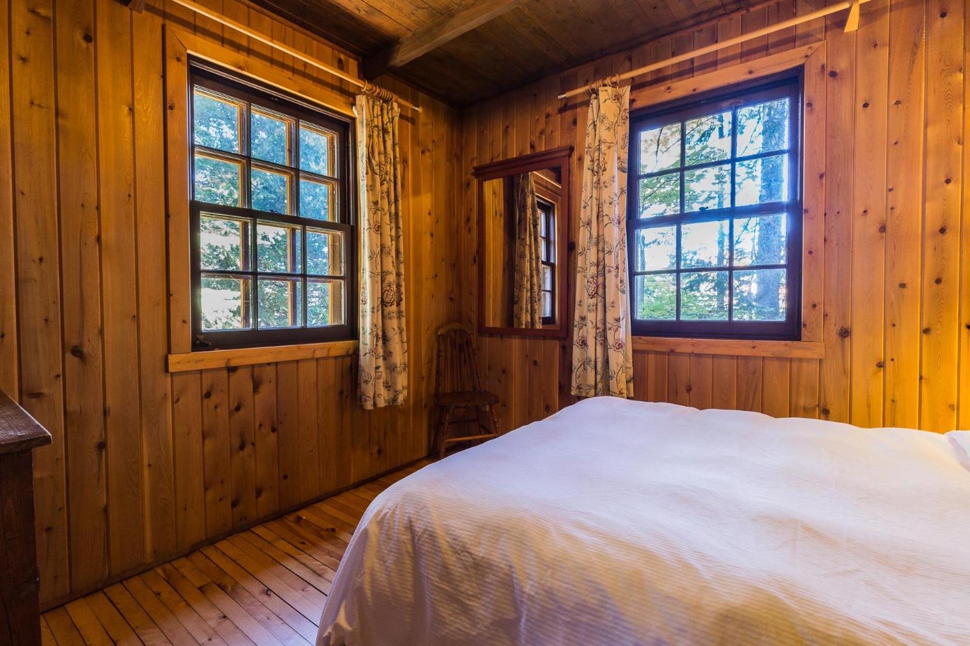 Three-Bedroom Chalet - Photo 13