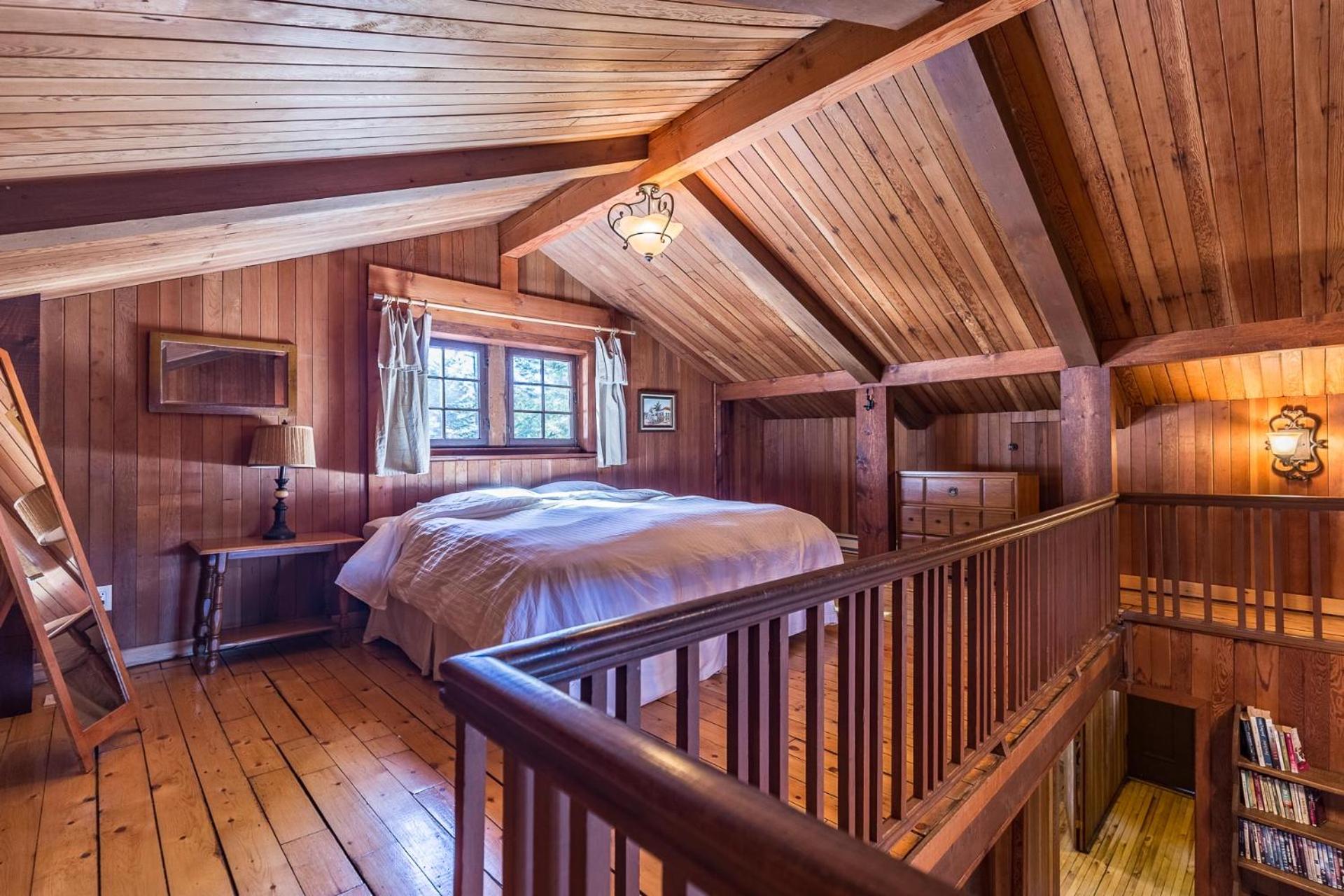 Three-Bedroom Chalet - Photo 14