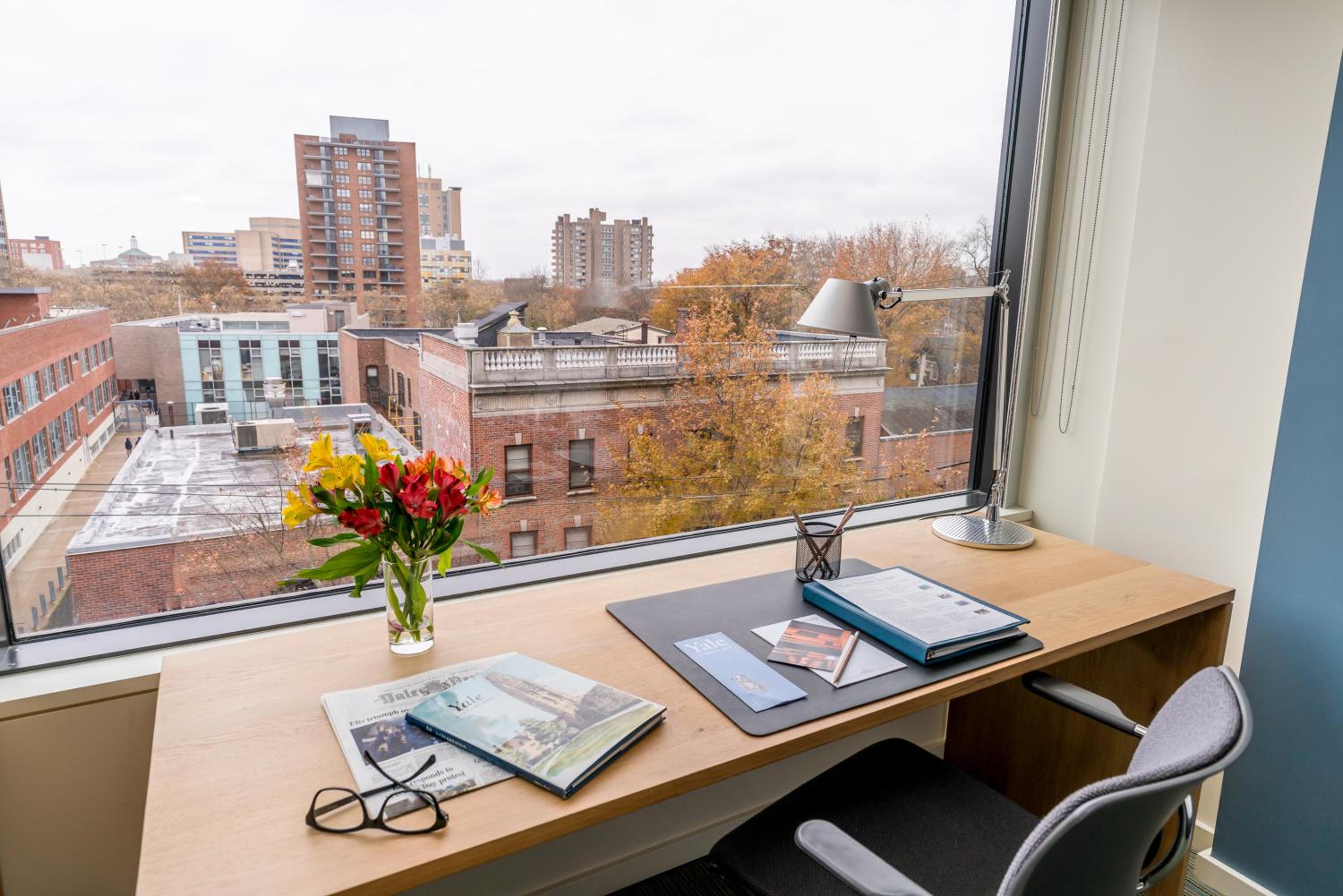 The Study at Yale, Fotografia 3