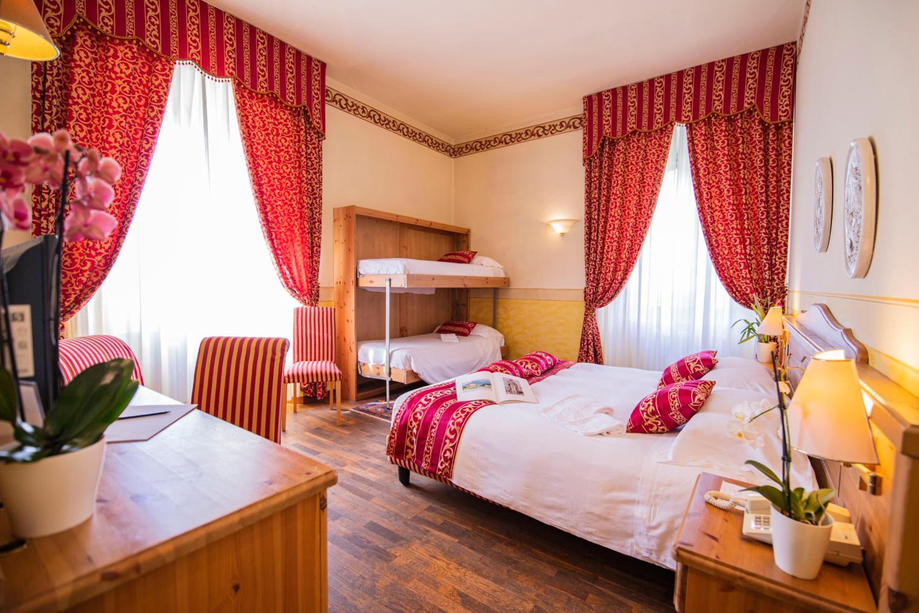 Quadruple Room photo 3