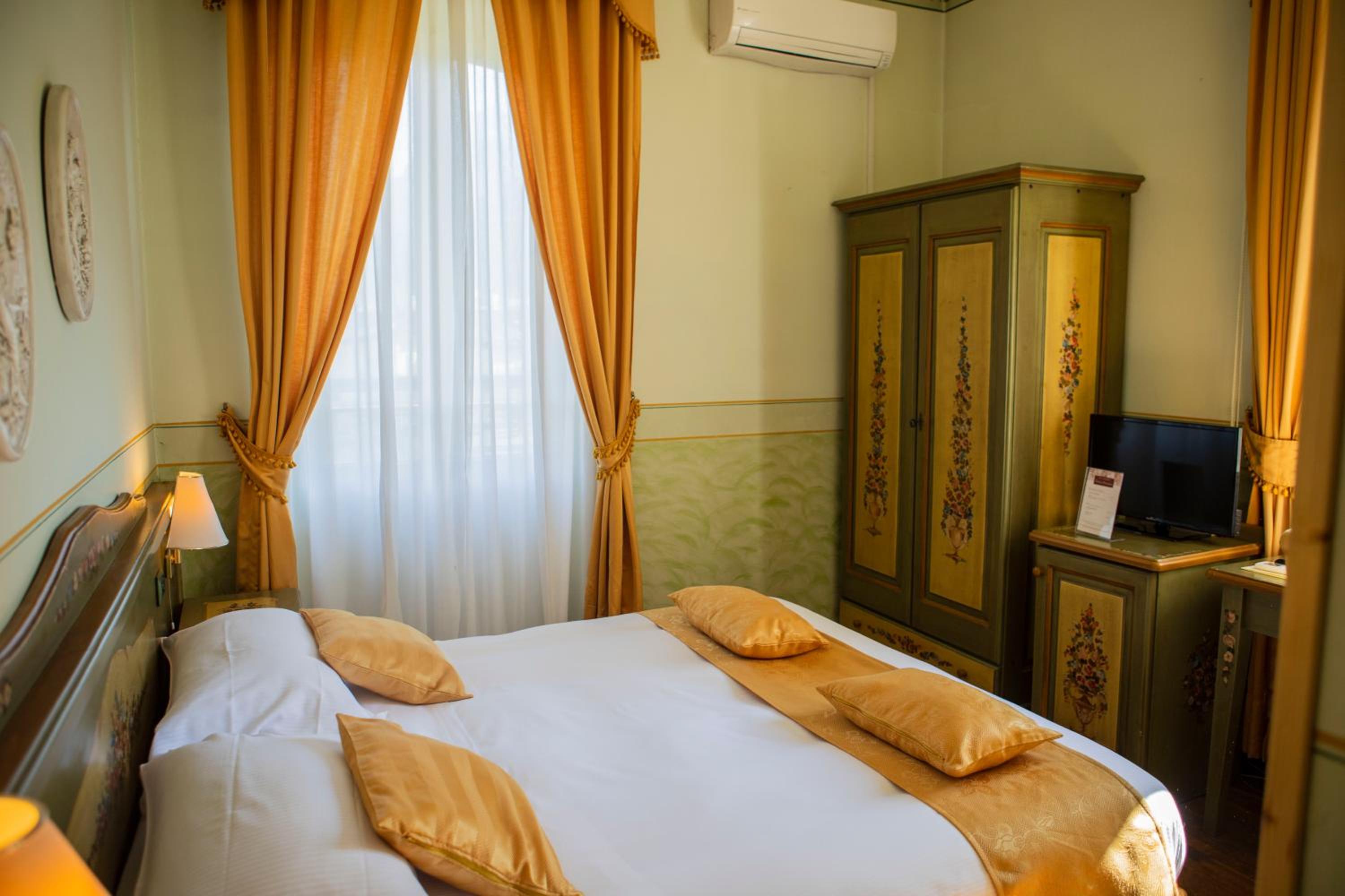 Double Room photo 3