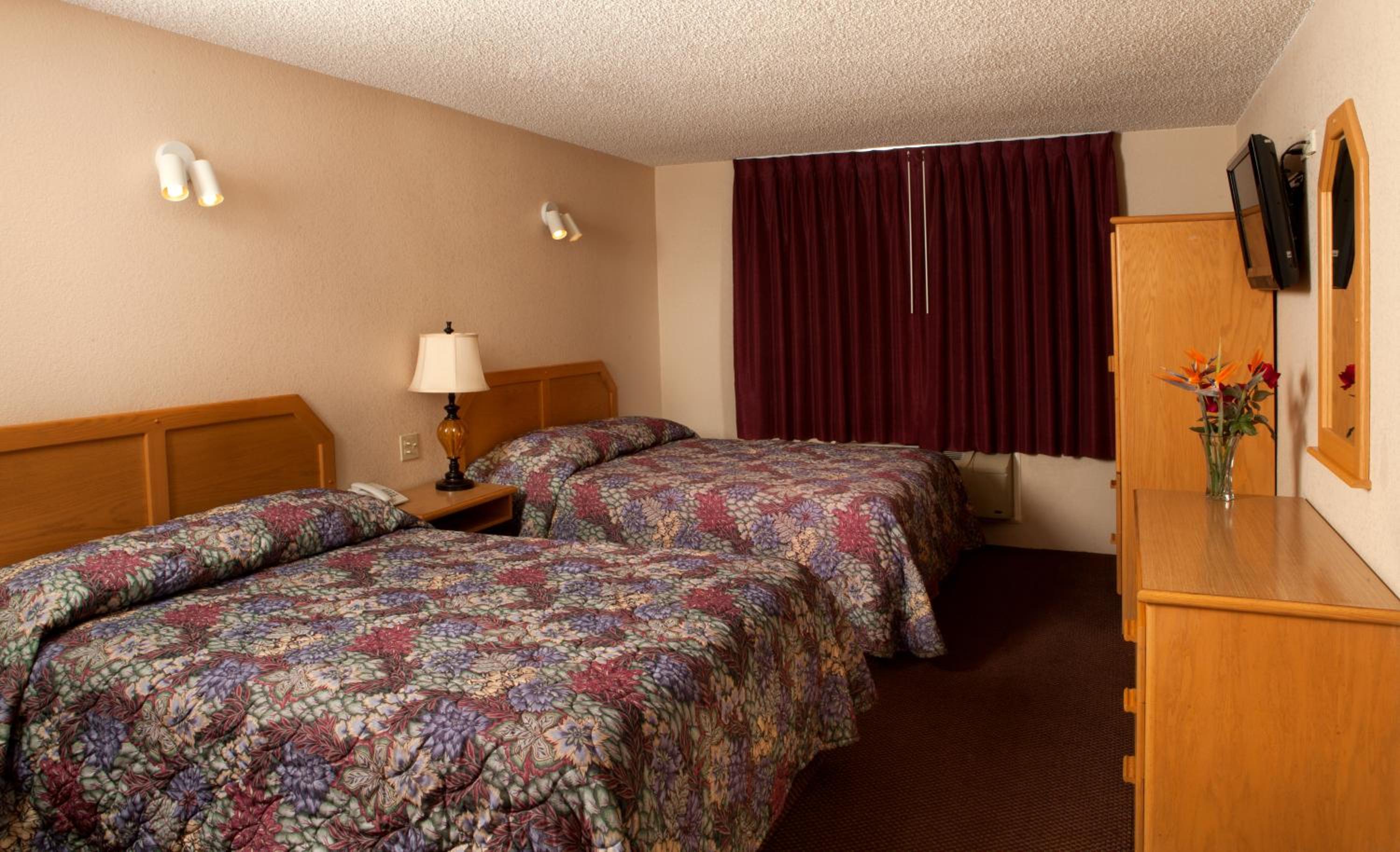 Standard Quadruple Room - Photo 4