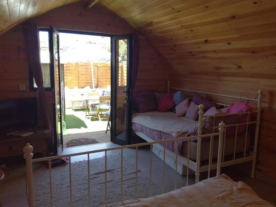 Deluxe Double Room (2 Adults + 1 Child) - Photo 15