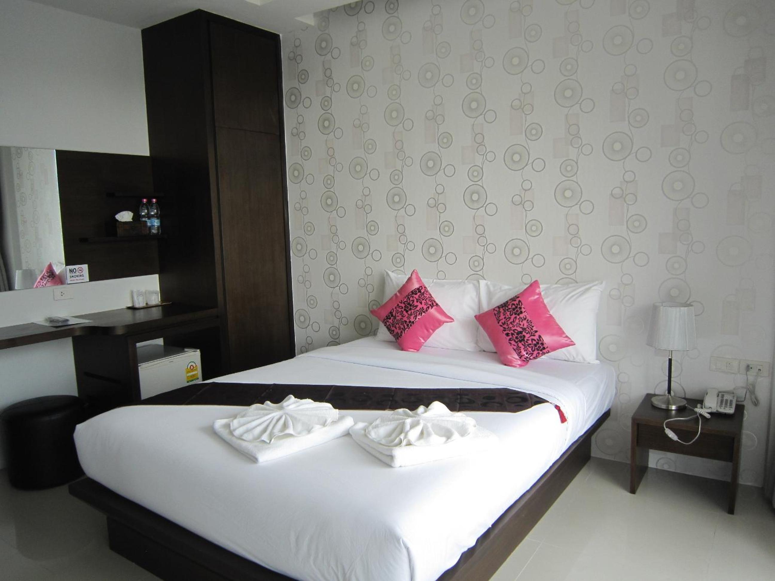 Standard  Double Room - Photo 5