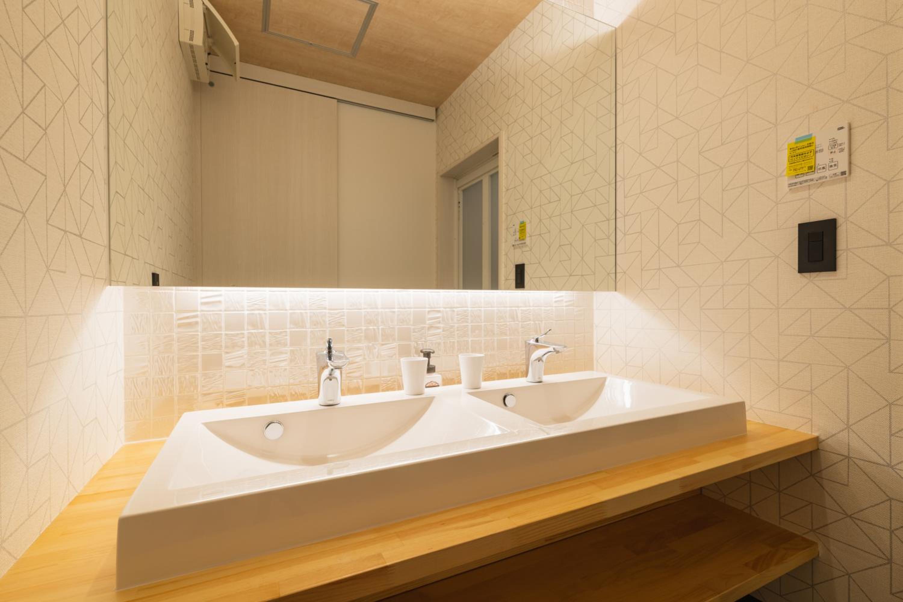 Family Suite - Photo 6