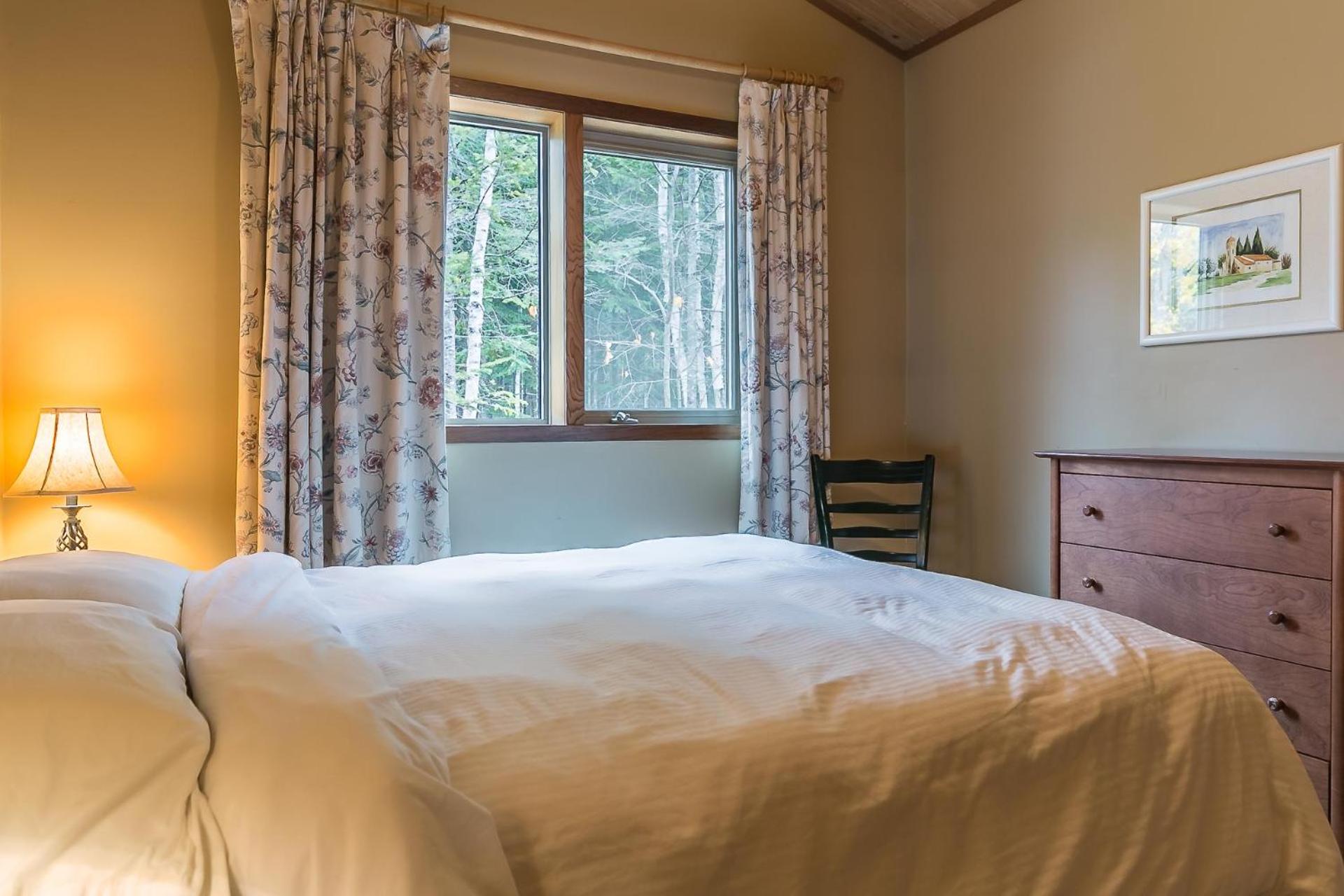 Two-Bedroom Chalet - Photo 12