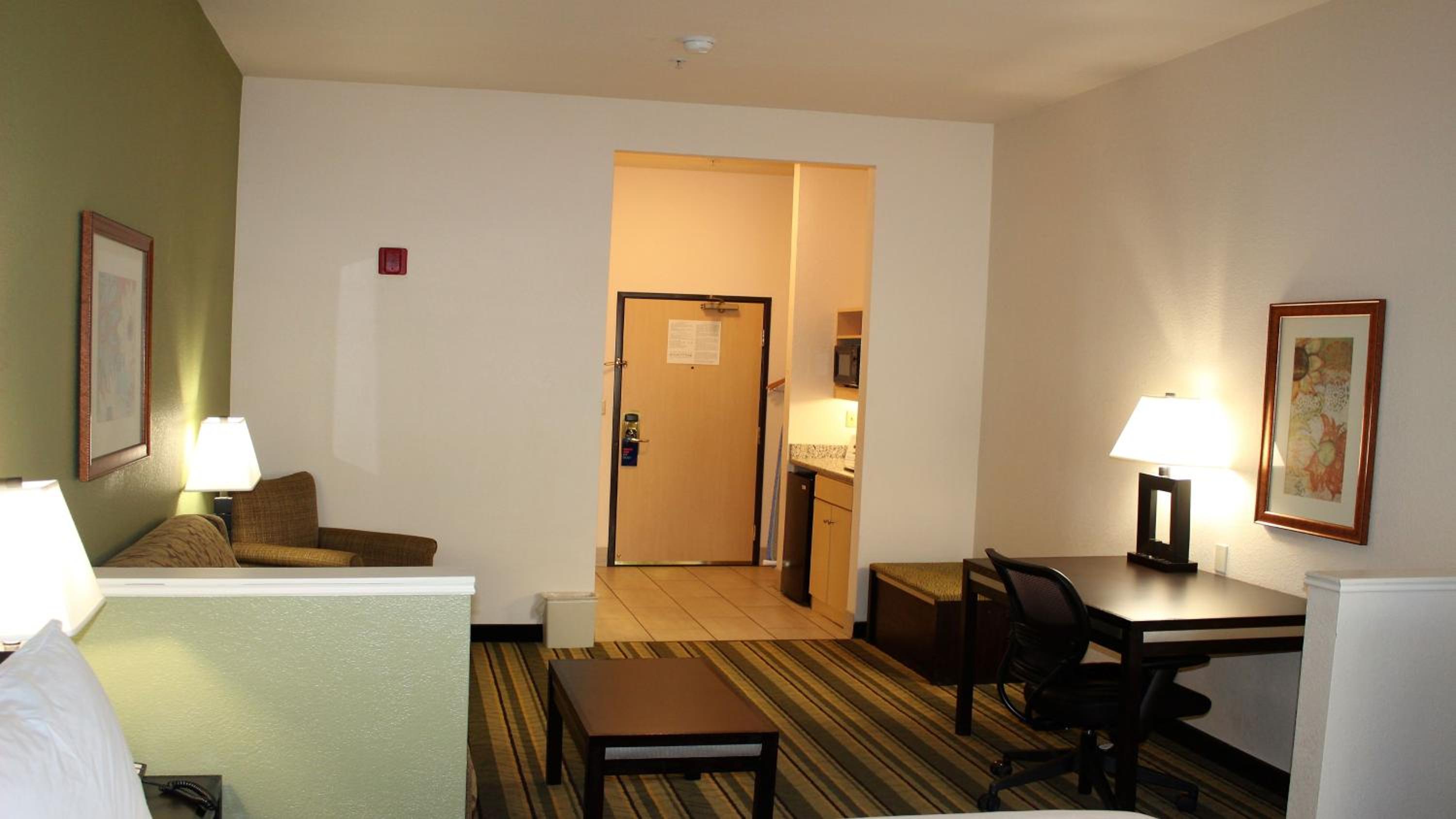 King Suite - Photo 22