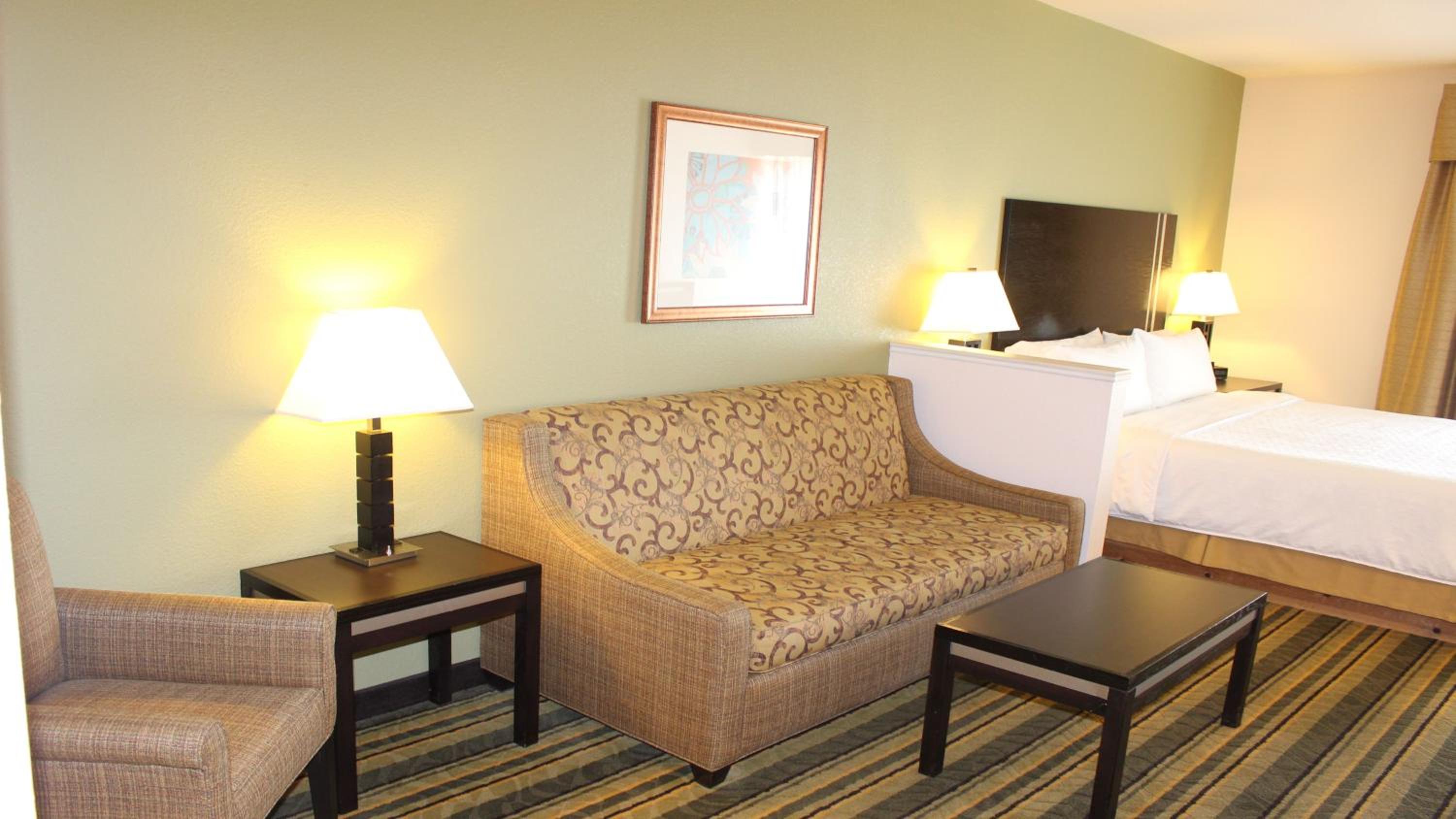 King Suite - Photo 21