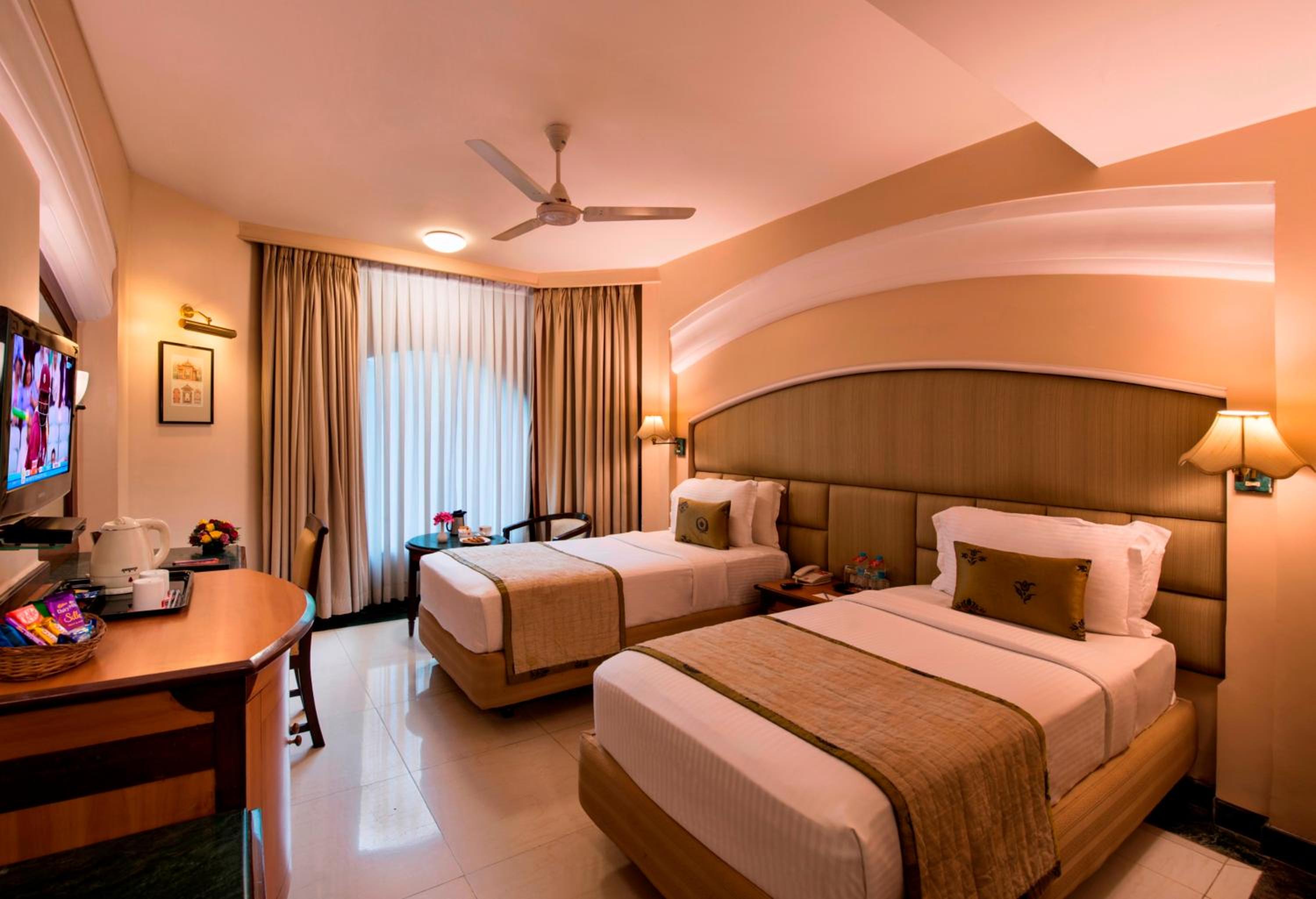 Deluxe Room - Photo 4