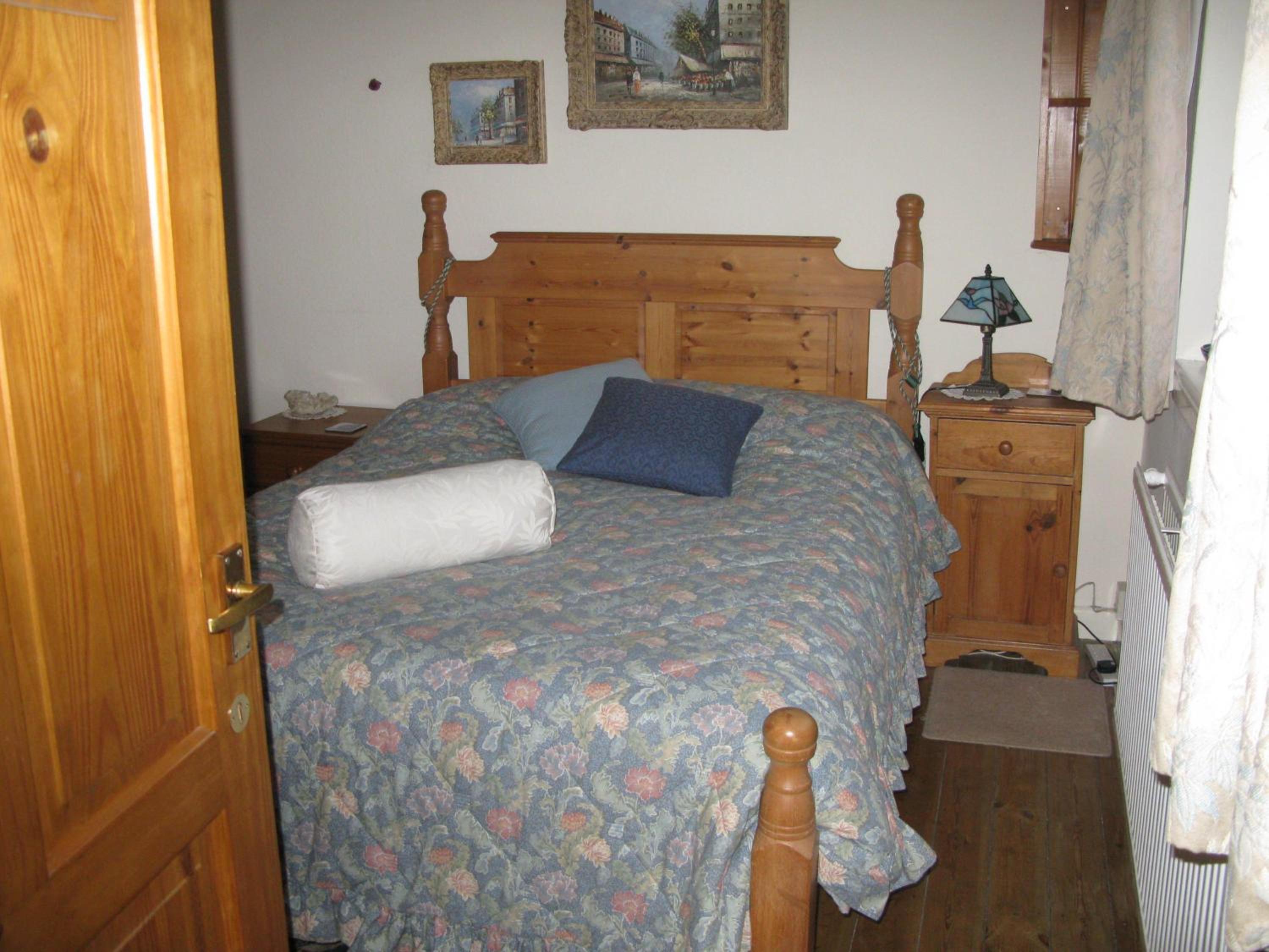 Deluxe Double Room with Shower