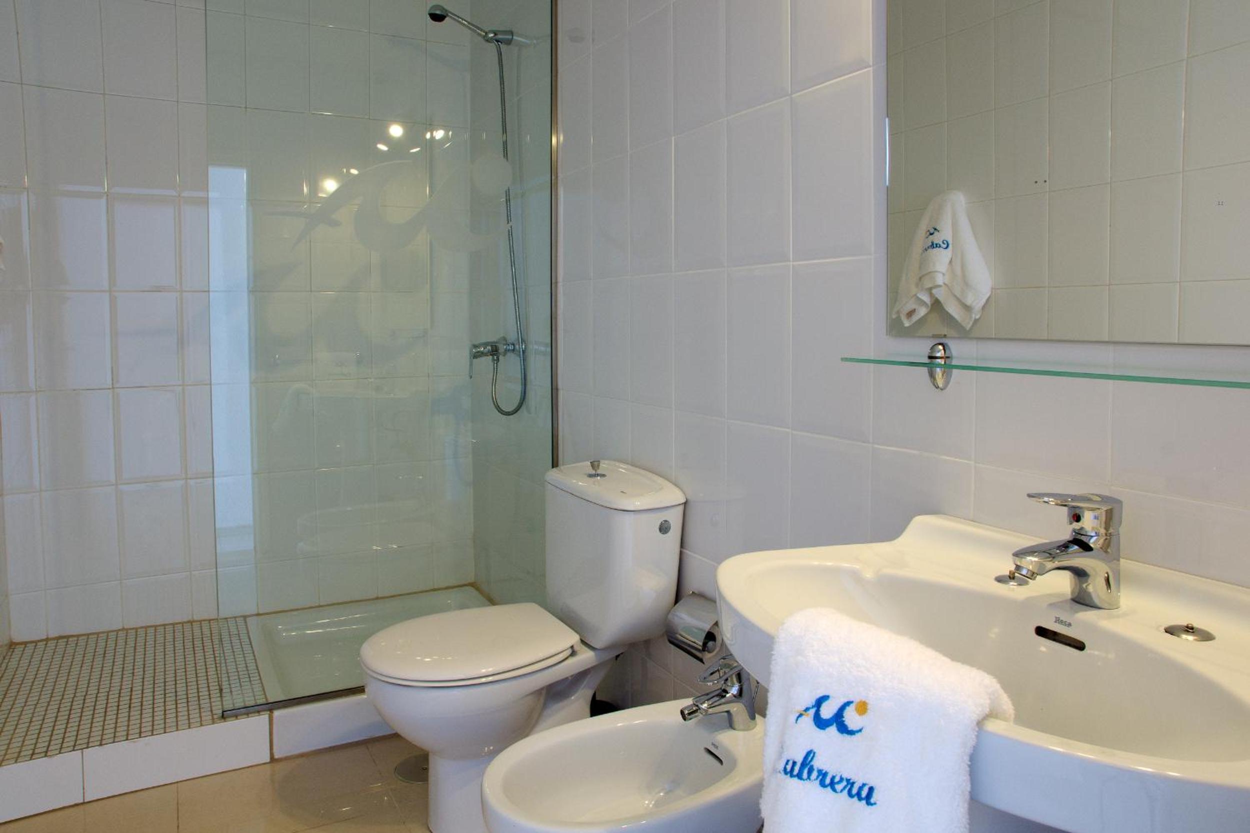One-Bedroom Apartment with Sea View (2 Adults) photo 2