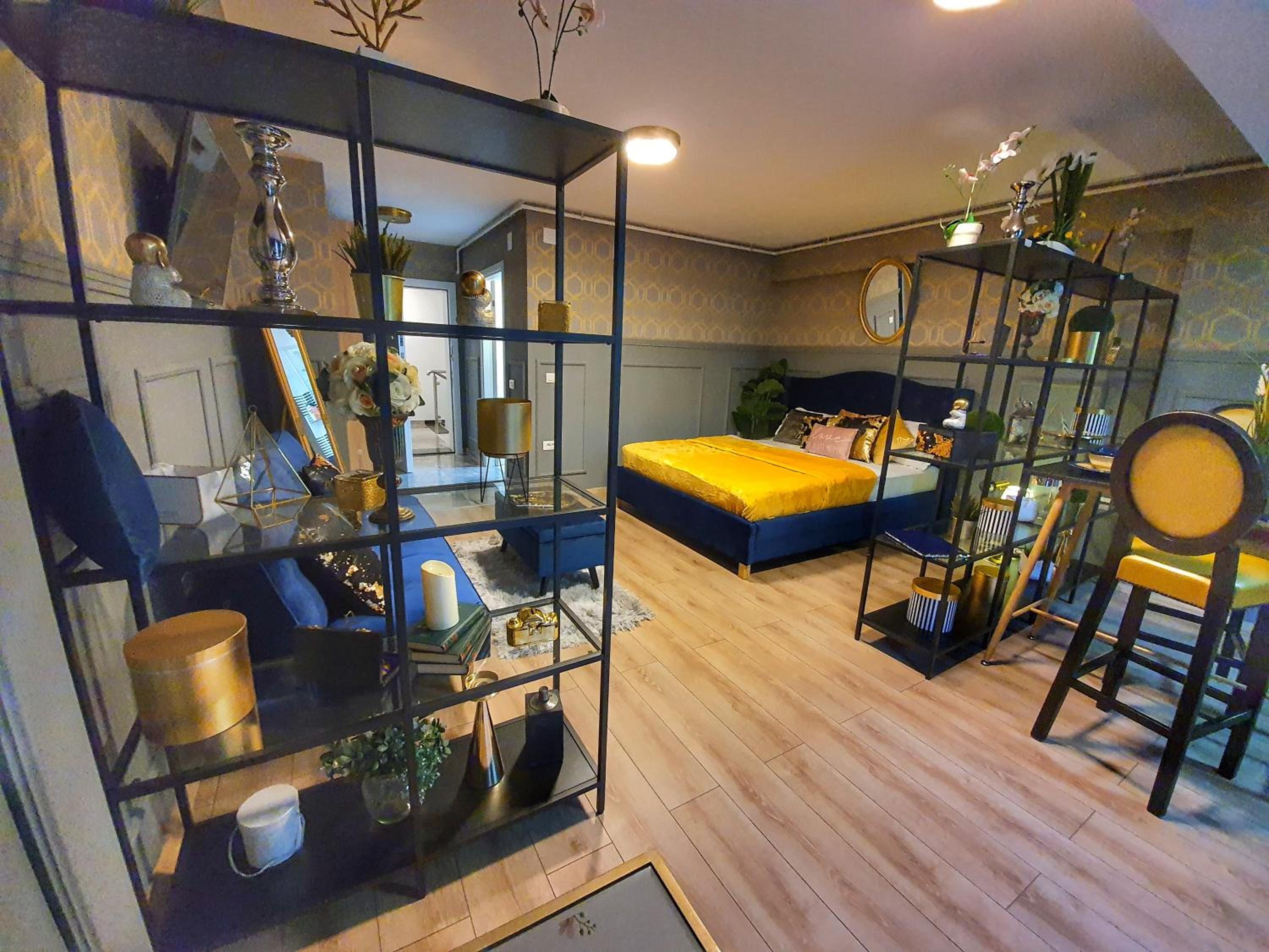 Deluxe Suite - Photo 17