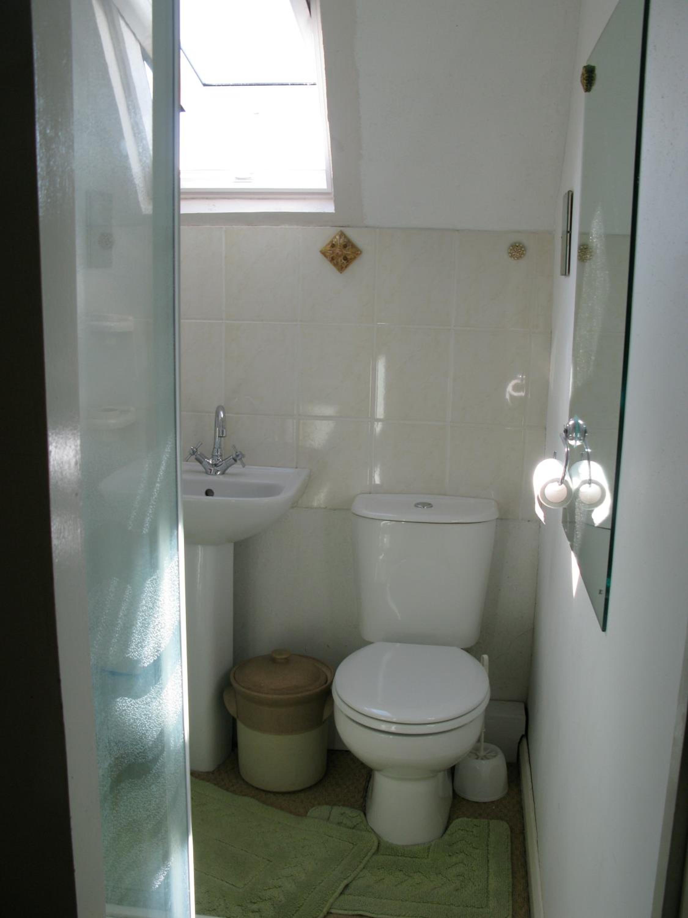 Twin Room with Shower photo 3