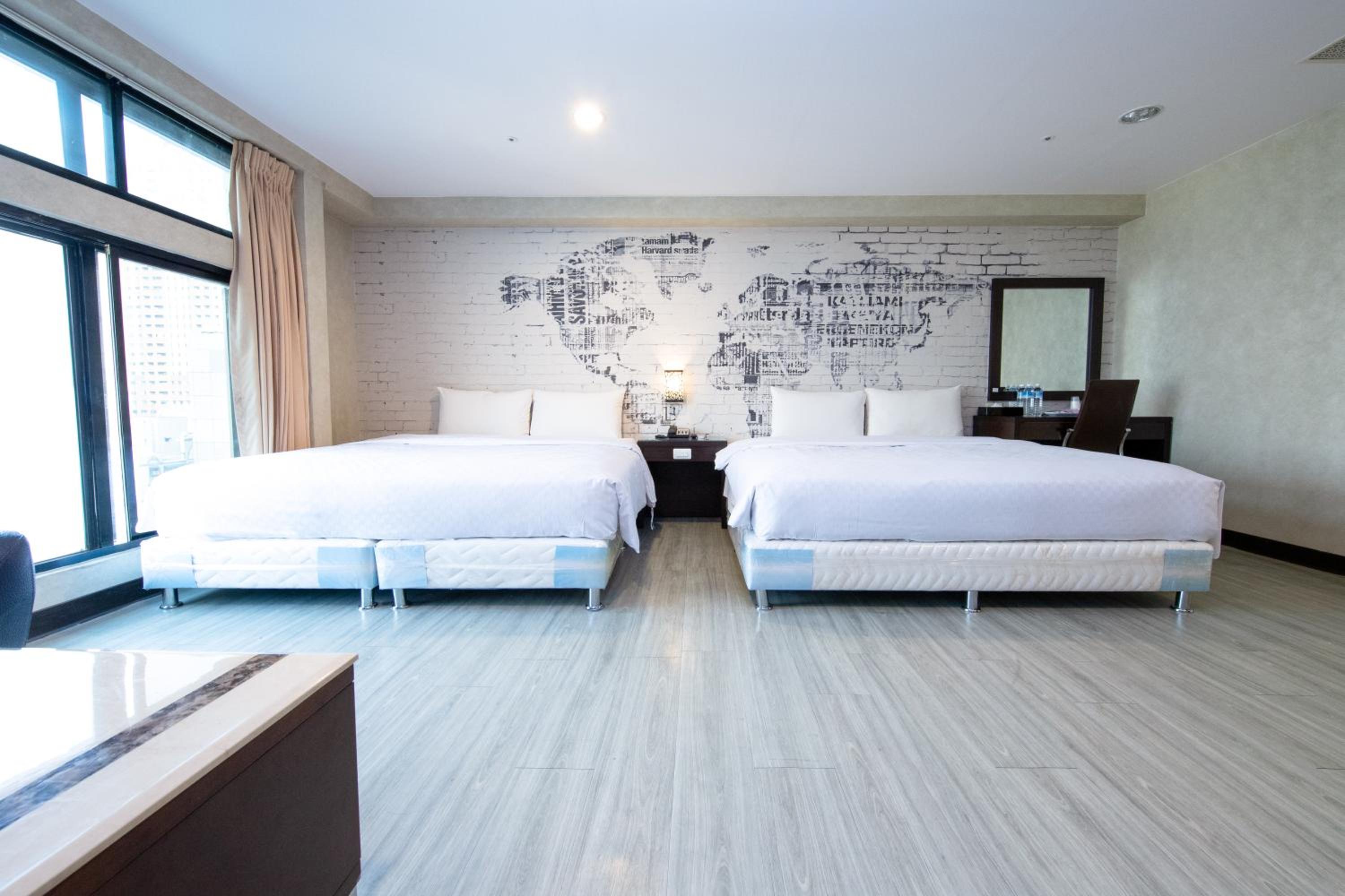 Standard Quadruple Room - Photo 4