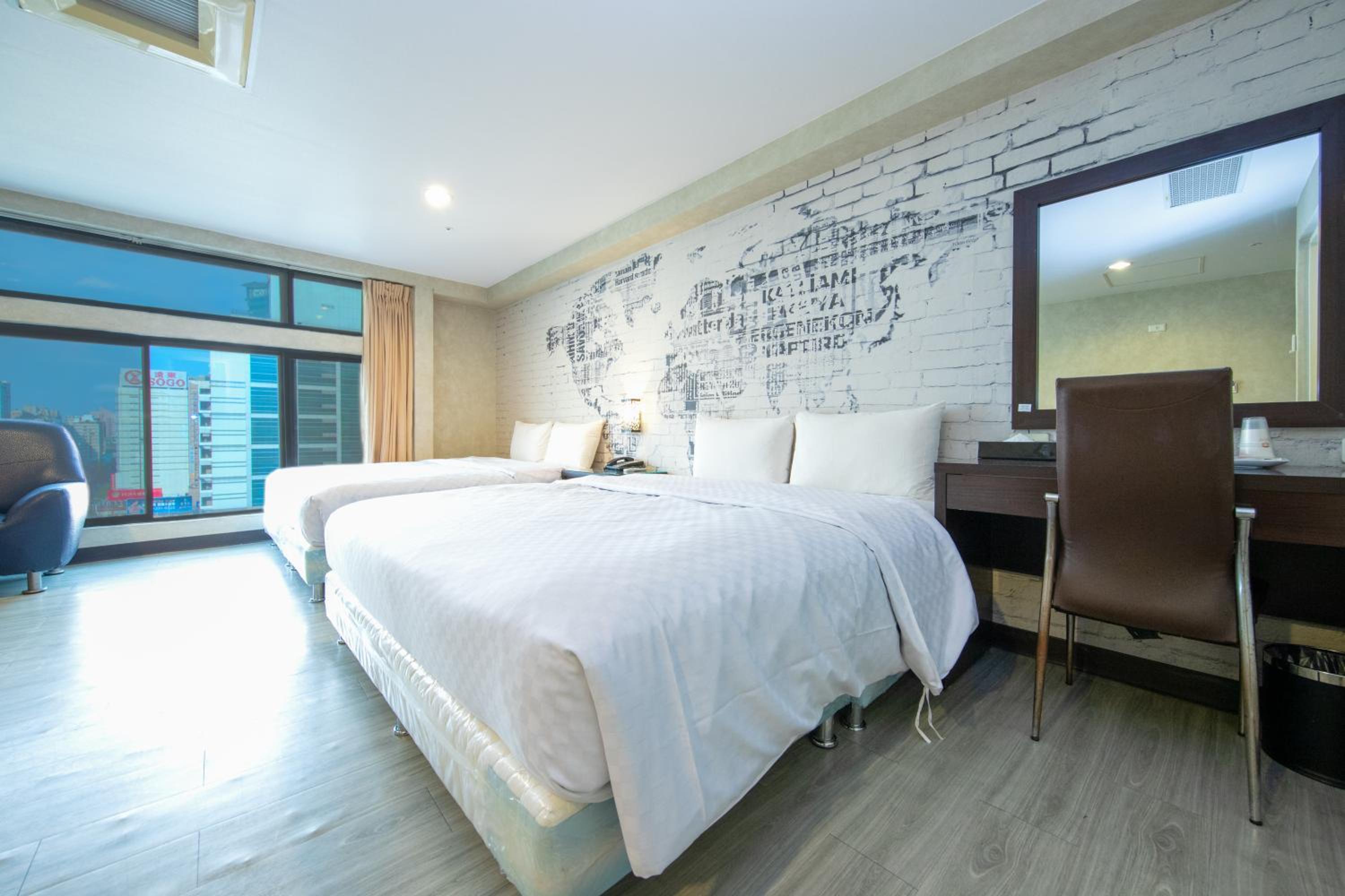 Standard Quadruple Room - Photo 6