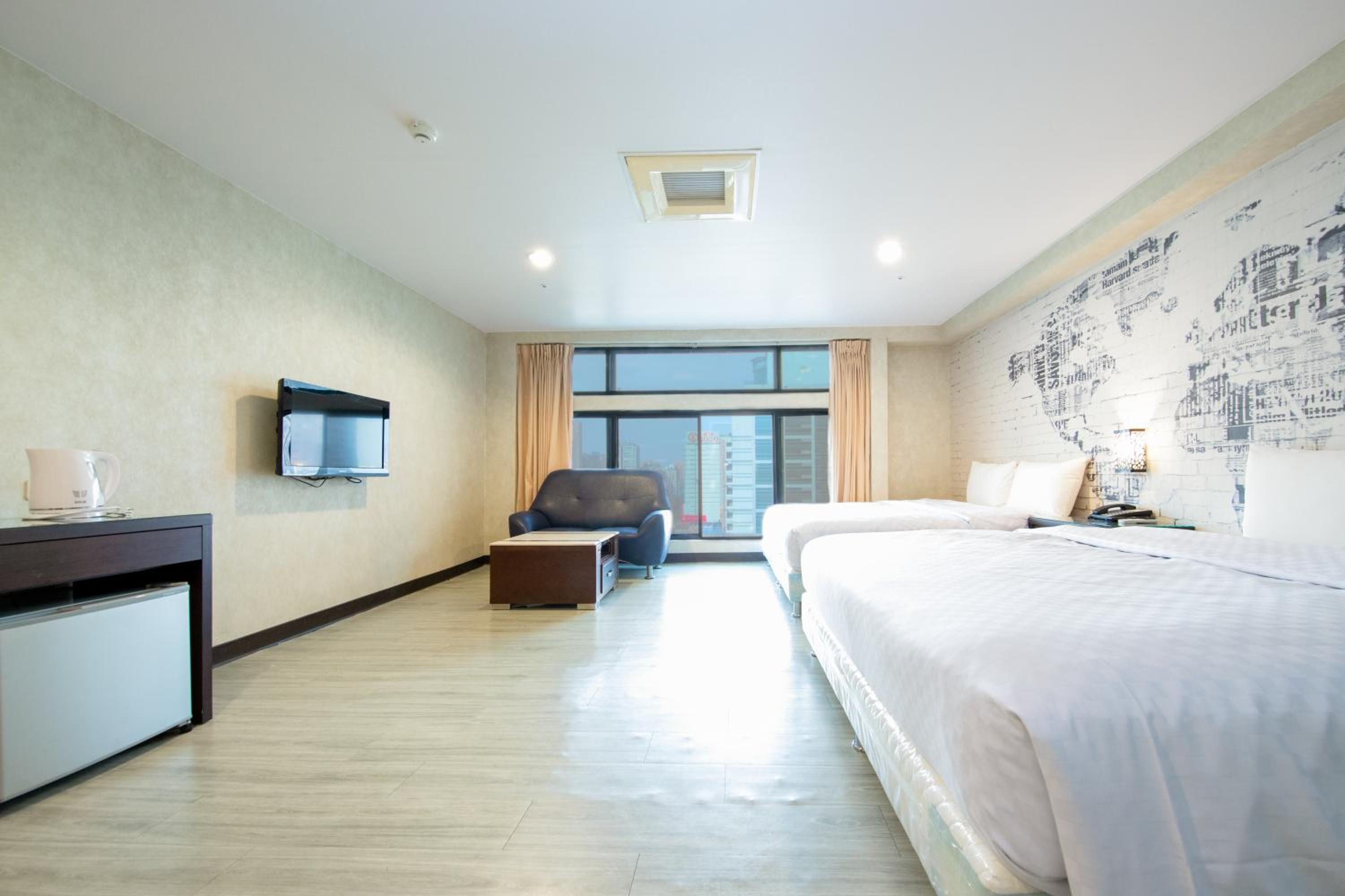 Standard Quadruple Room - Photo 1
