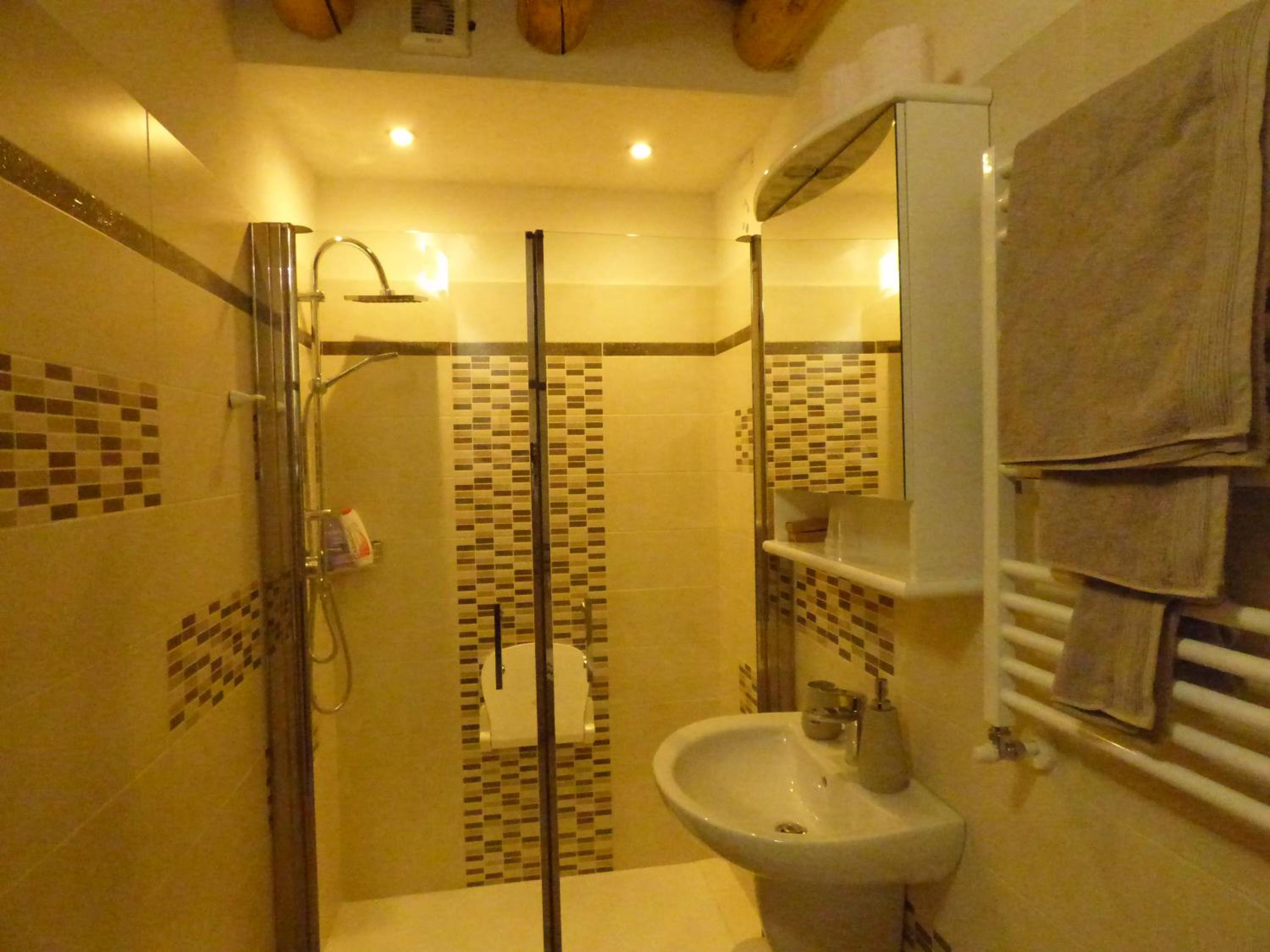 Superior Triple Room - Photo 2