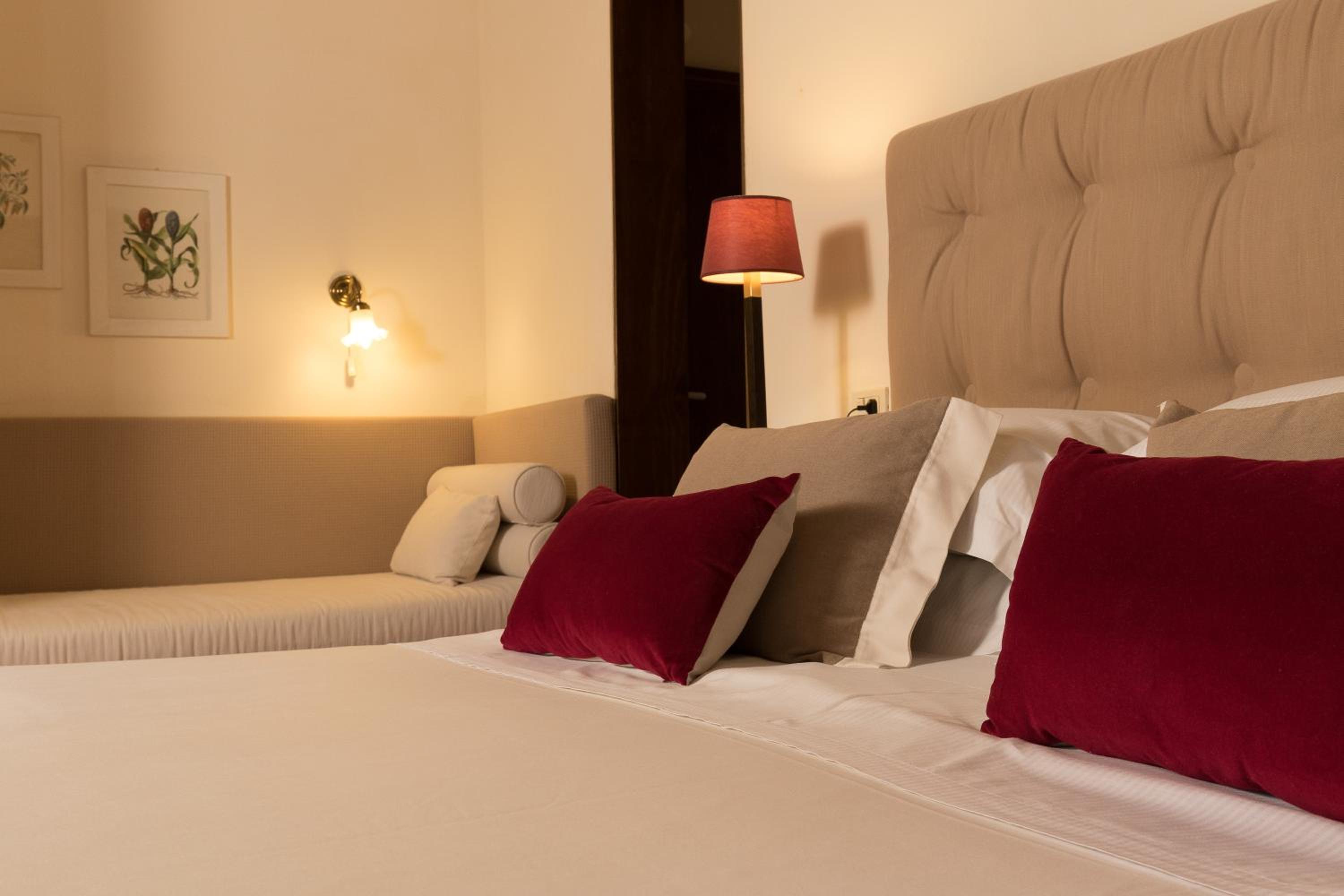 Superior Room - Photo 3