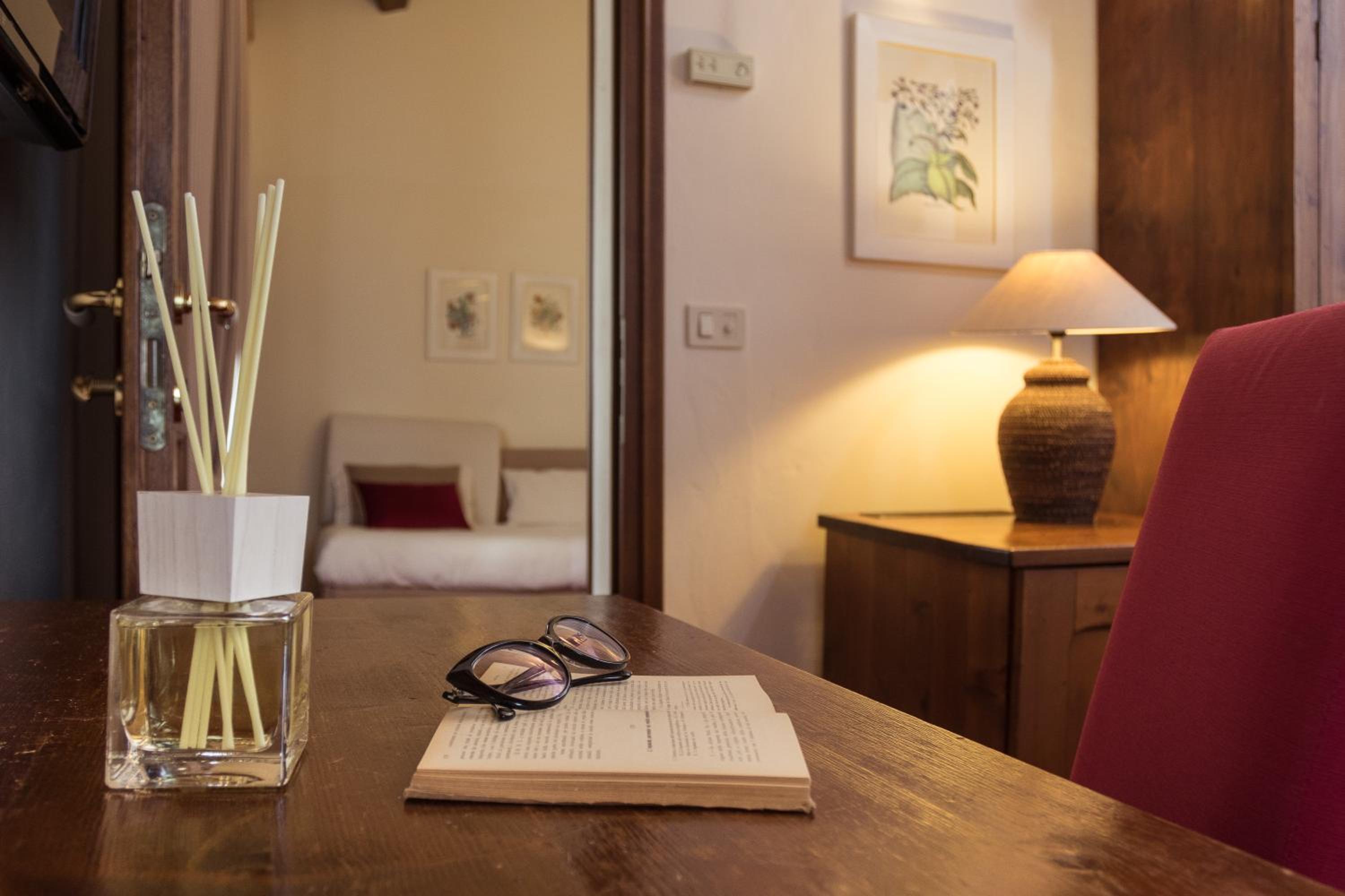Junior Suite - Photo 1