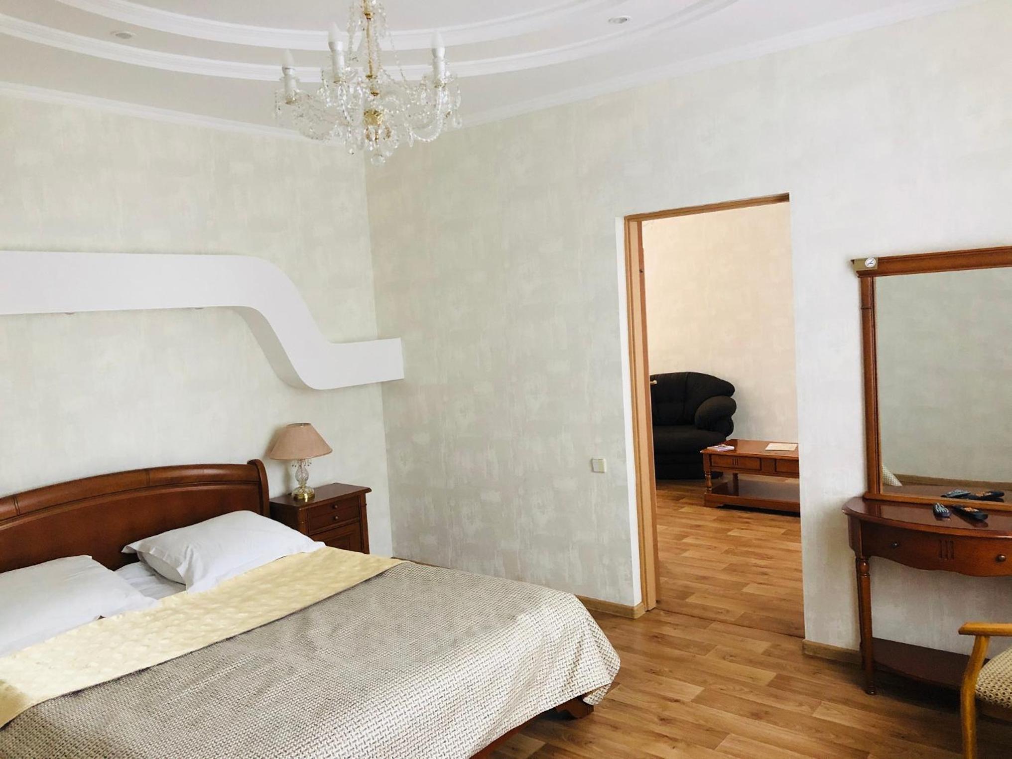 Business Suite photo 2