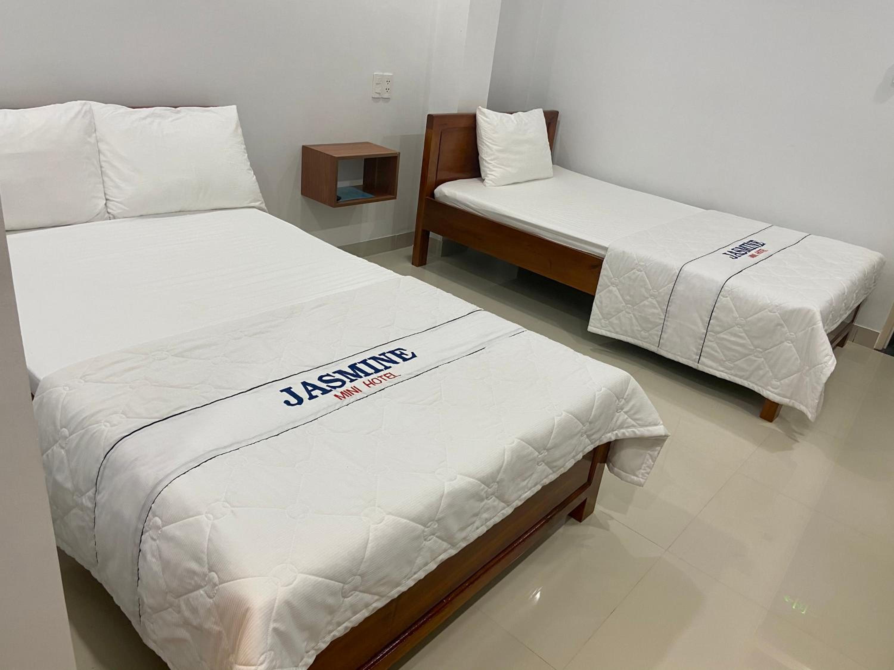 Triple Room with Bathroom