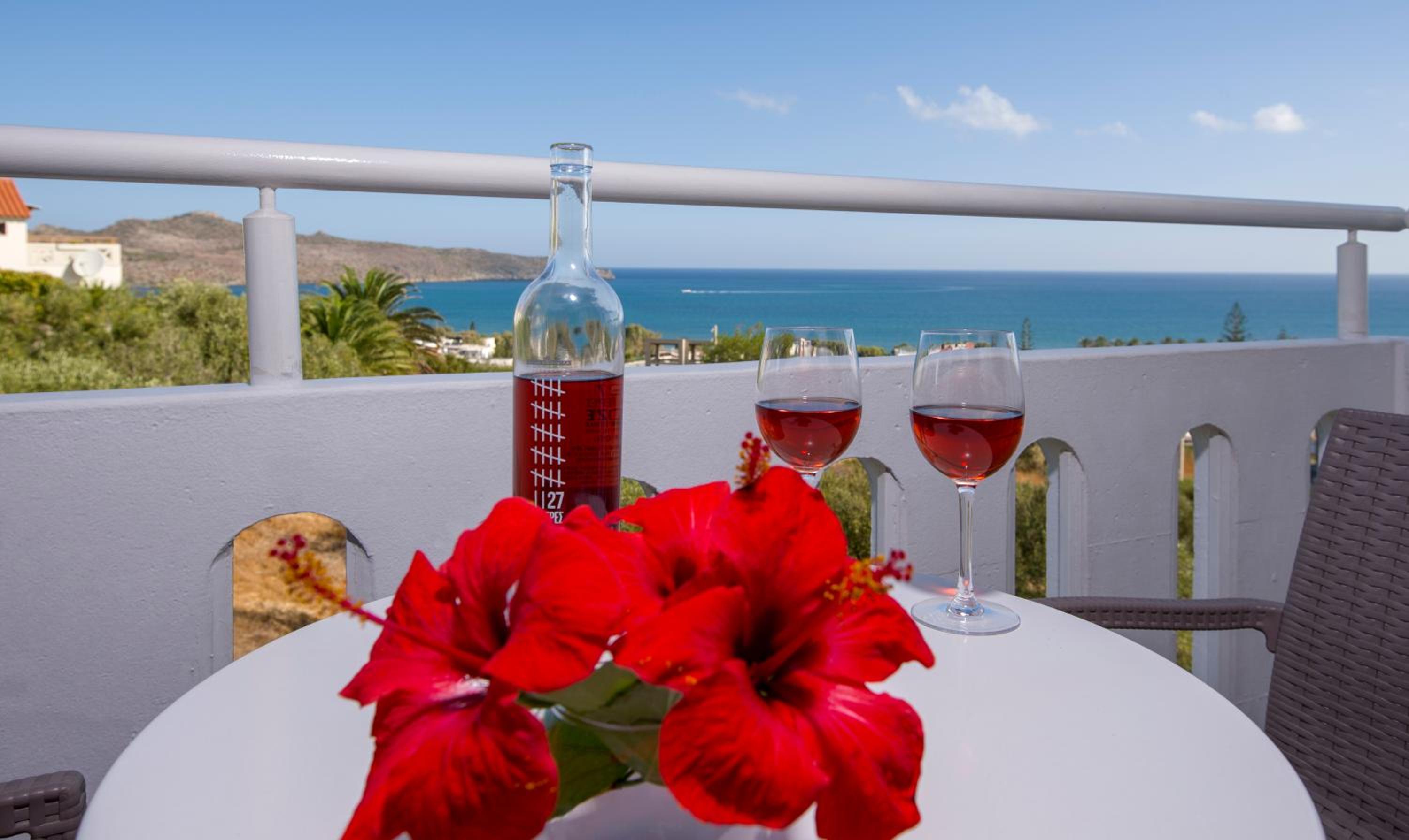 Studio with Sea View (2 Adults) - Photo 21