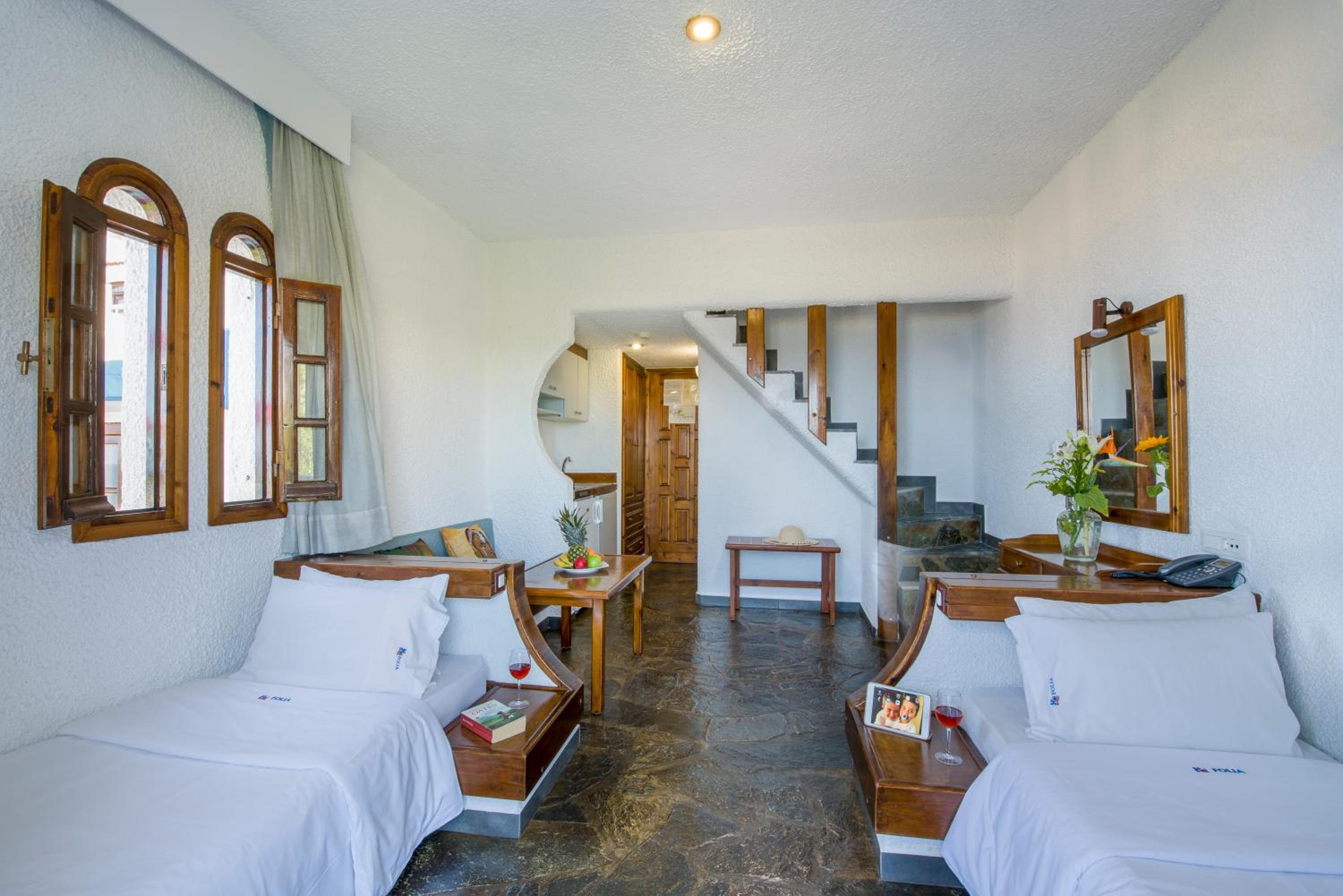 One-Bedroom Apartment with Sea View - Photo 8