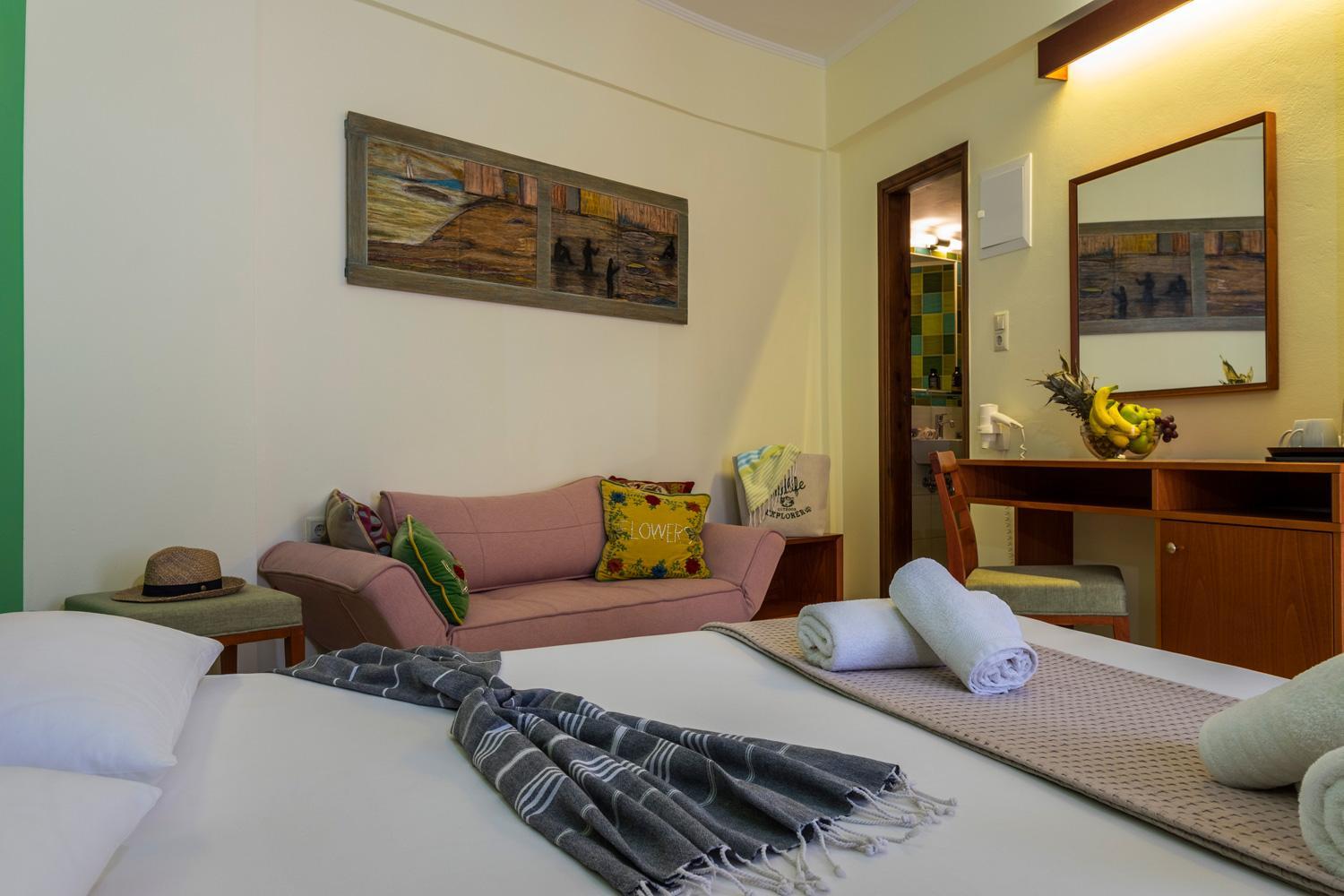 Superior Double or Twin Room - Photo 11