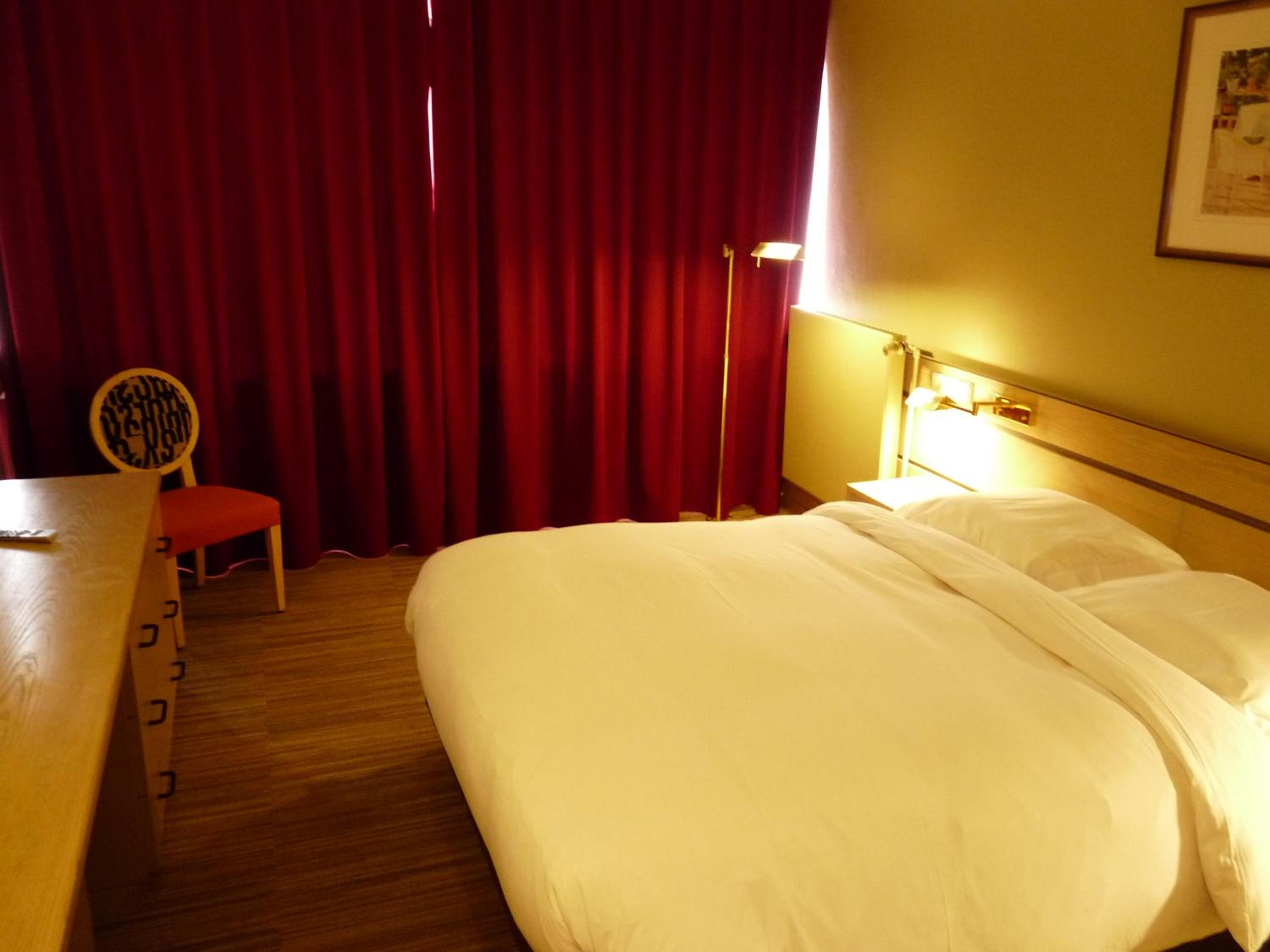 Standard Double Room - Photo 6