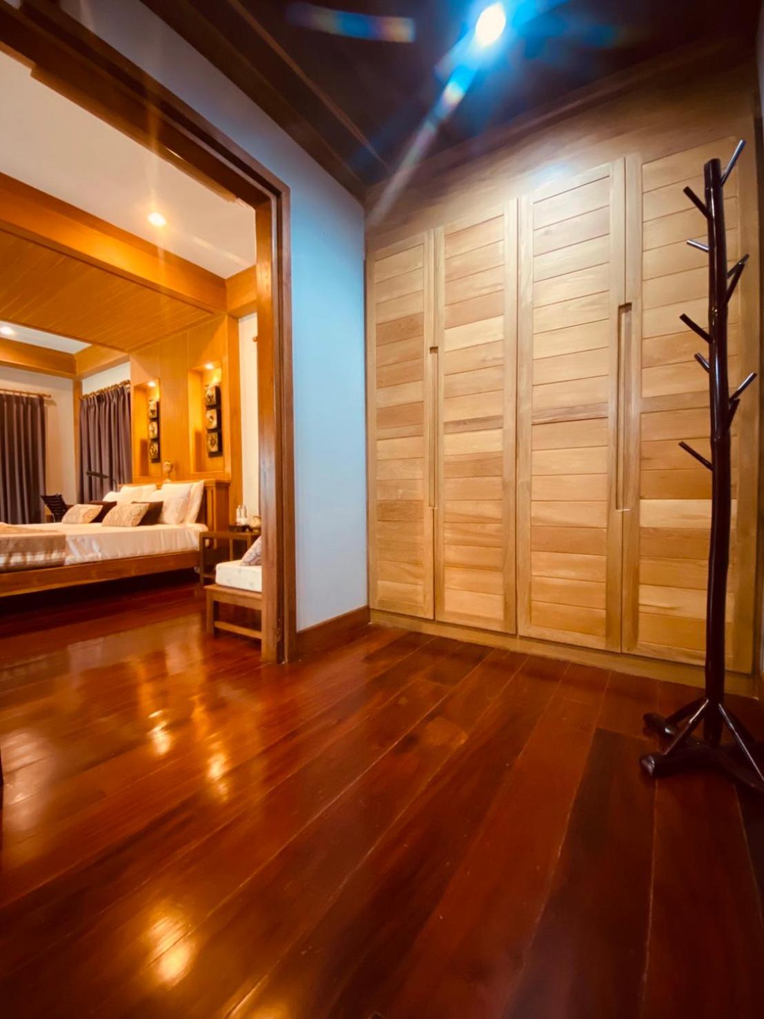 Deluxe Room - Photo 28