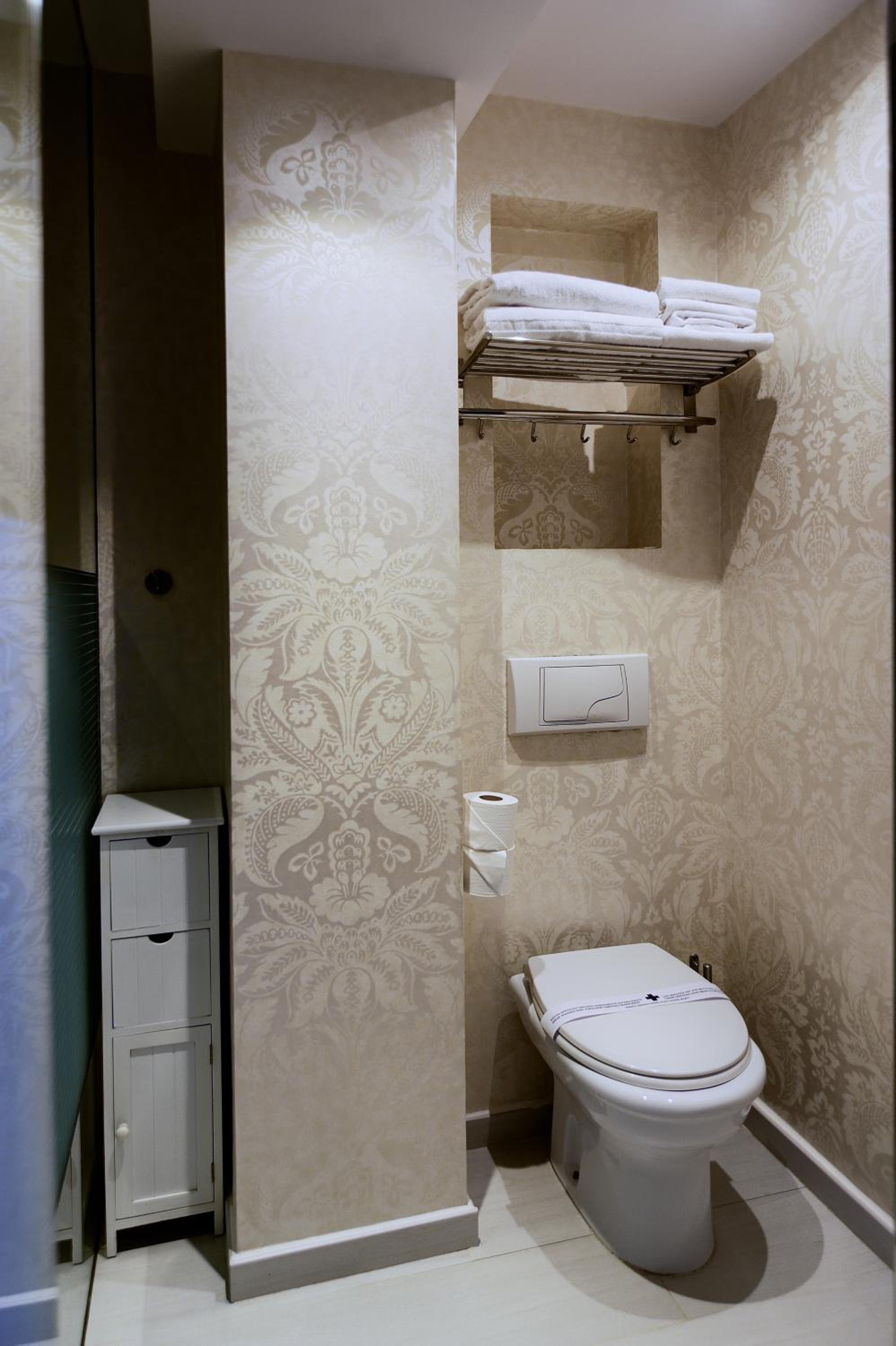 Junior Suite with Sea View - Photo 10