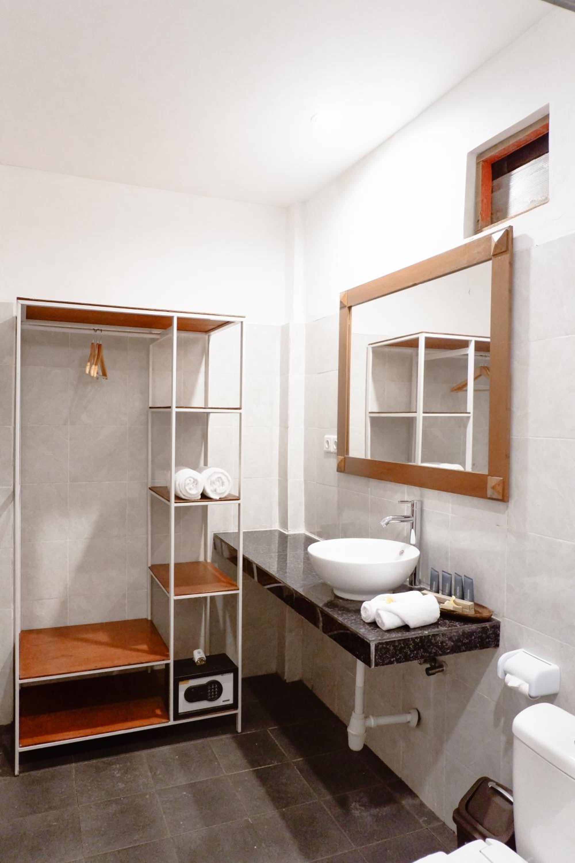 Double Room - Photo 19