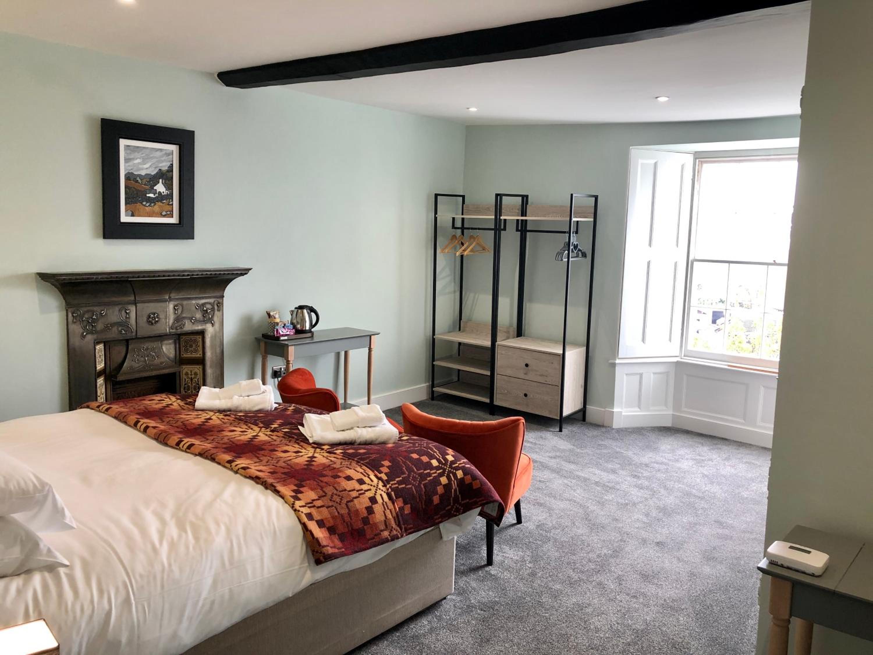 Double or Twin Room with Mountain View photo 2