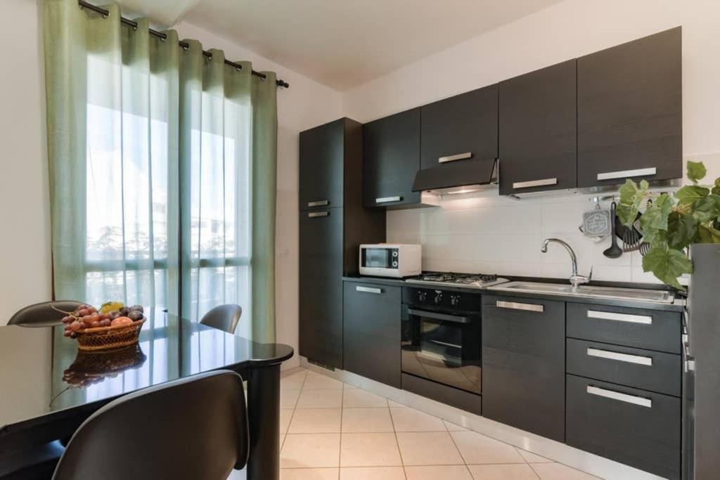 One-Bedroom Apartment - Photo 5