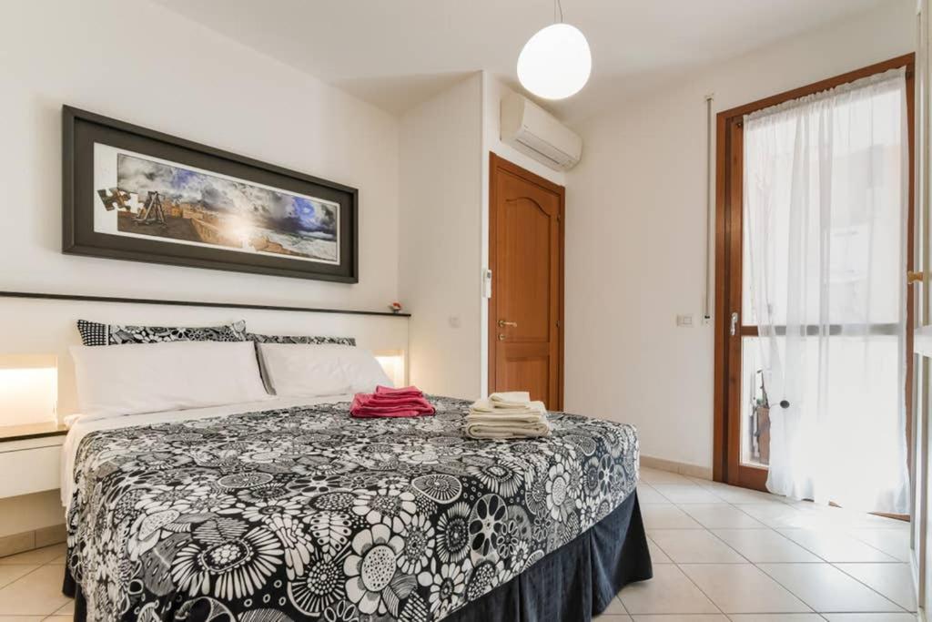 One-Bedroom Apartment - Photo 13