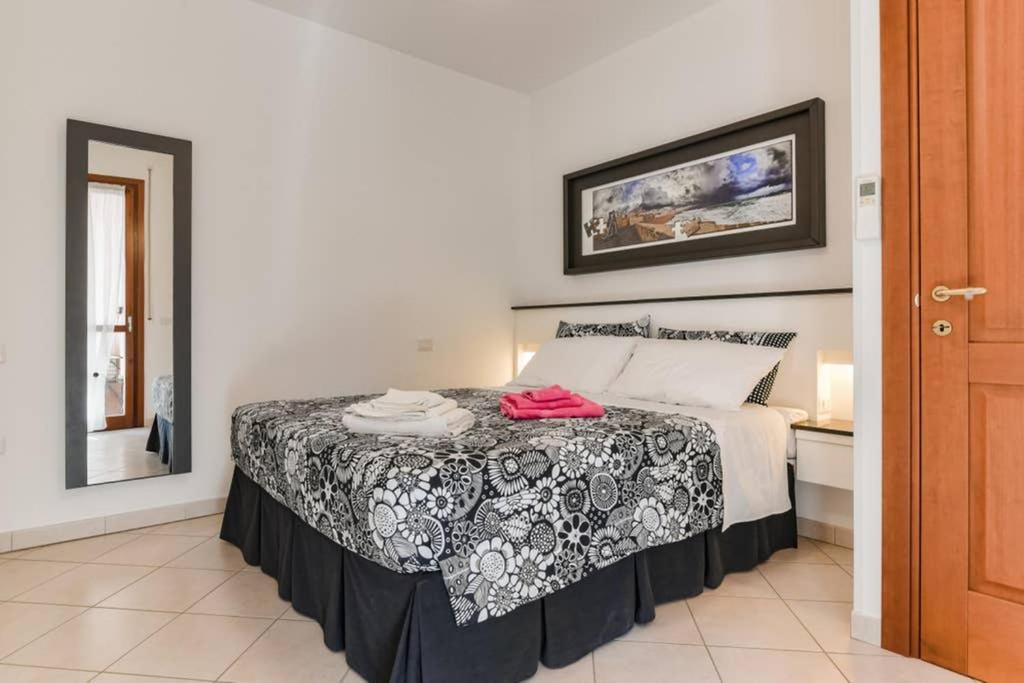 One-Bedroom Apartment - Photo 18