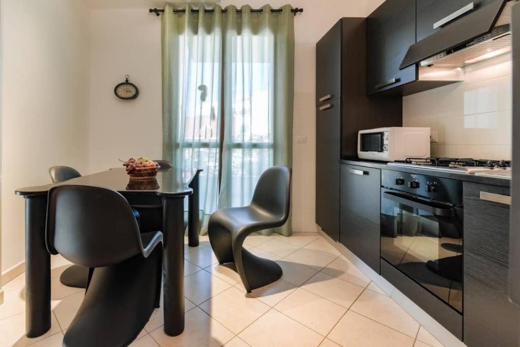 One-Bedroom Apartment - Photo 19