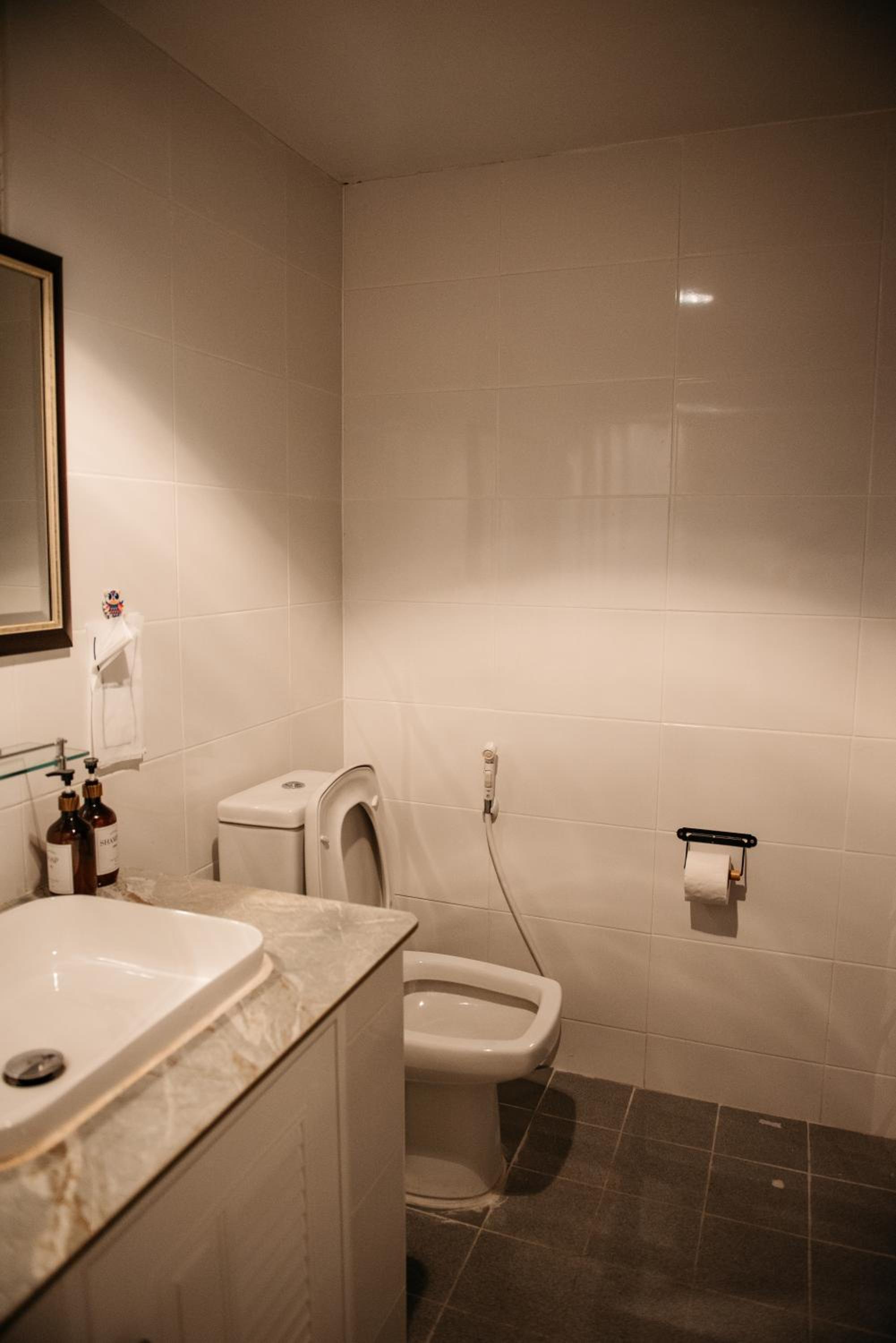 Standard Family Room - Photo 5