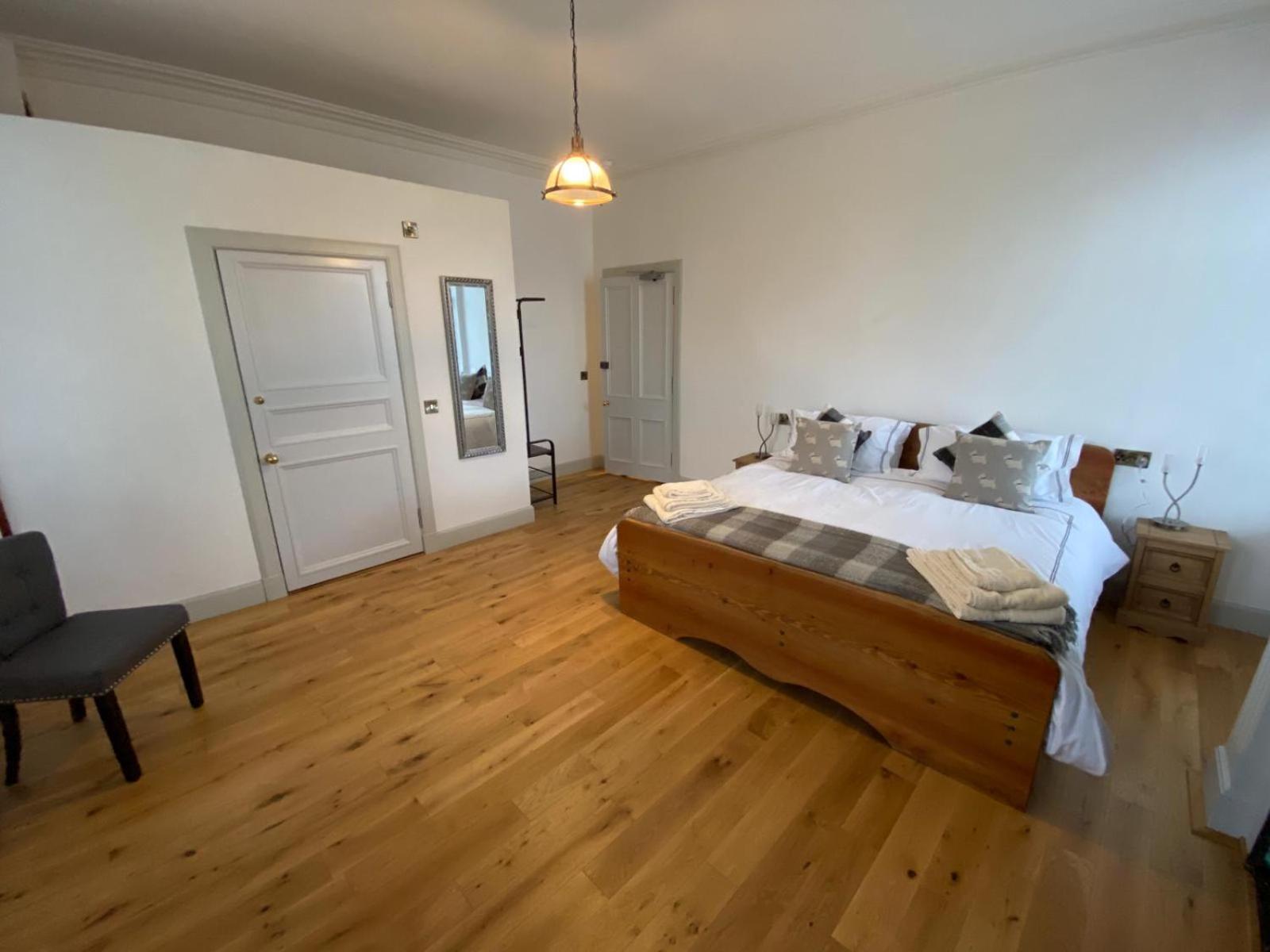 Double Room - Photo 3