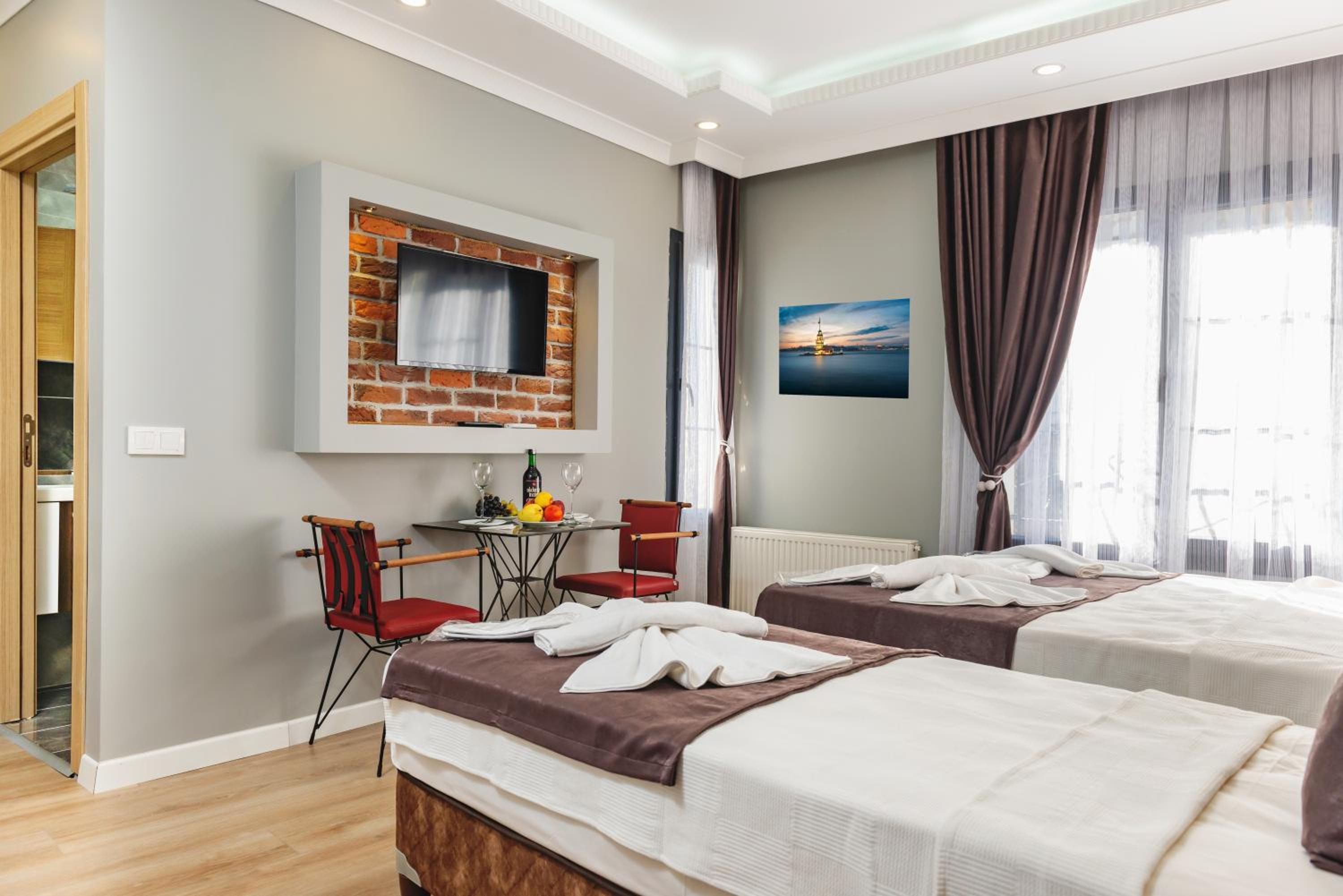 Comfort Triple Room photo 3