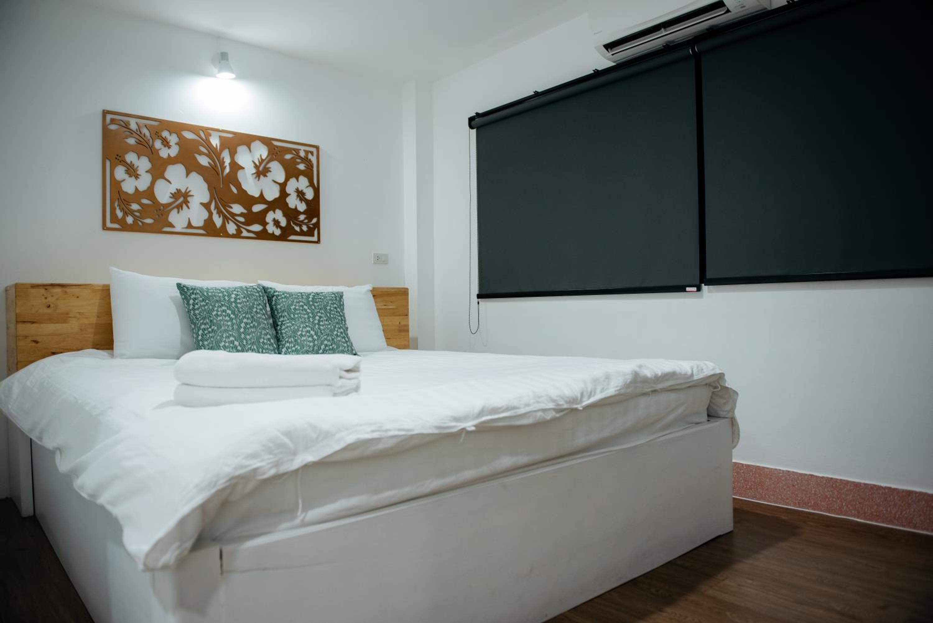 Standard Double Room - Photo 6