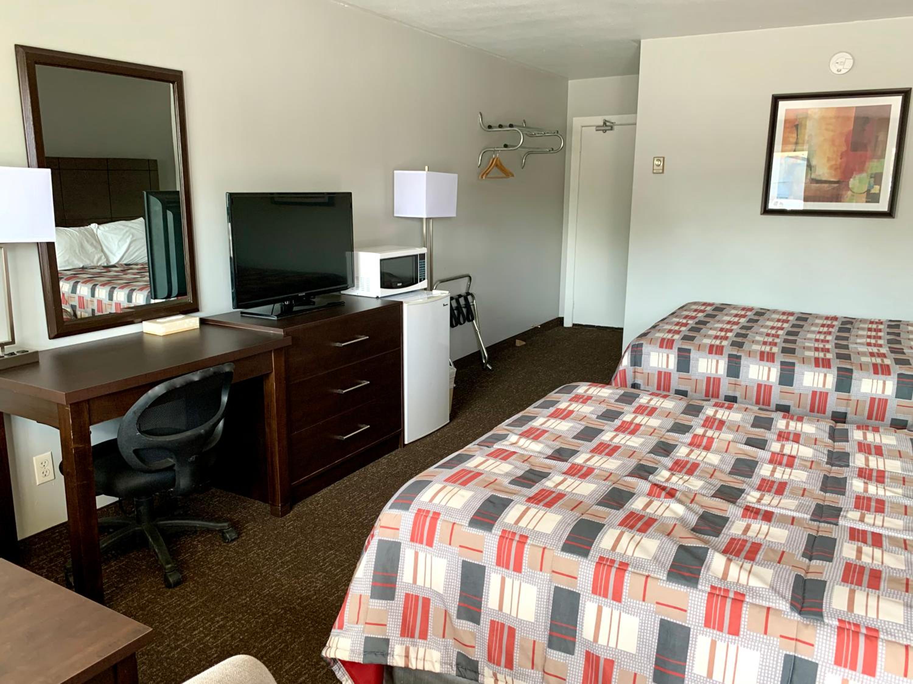 Double Room with Two Double Beds - Photo 4