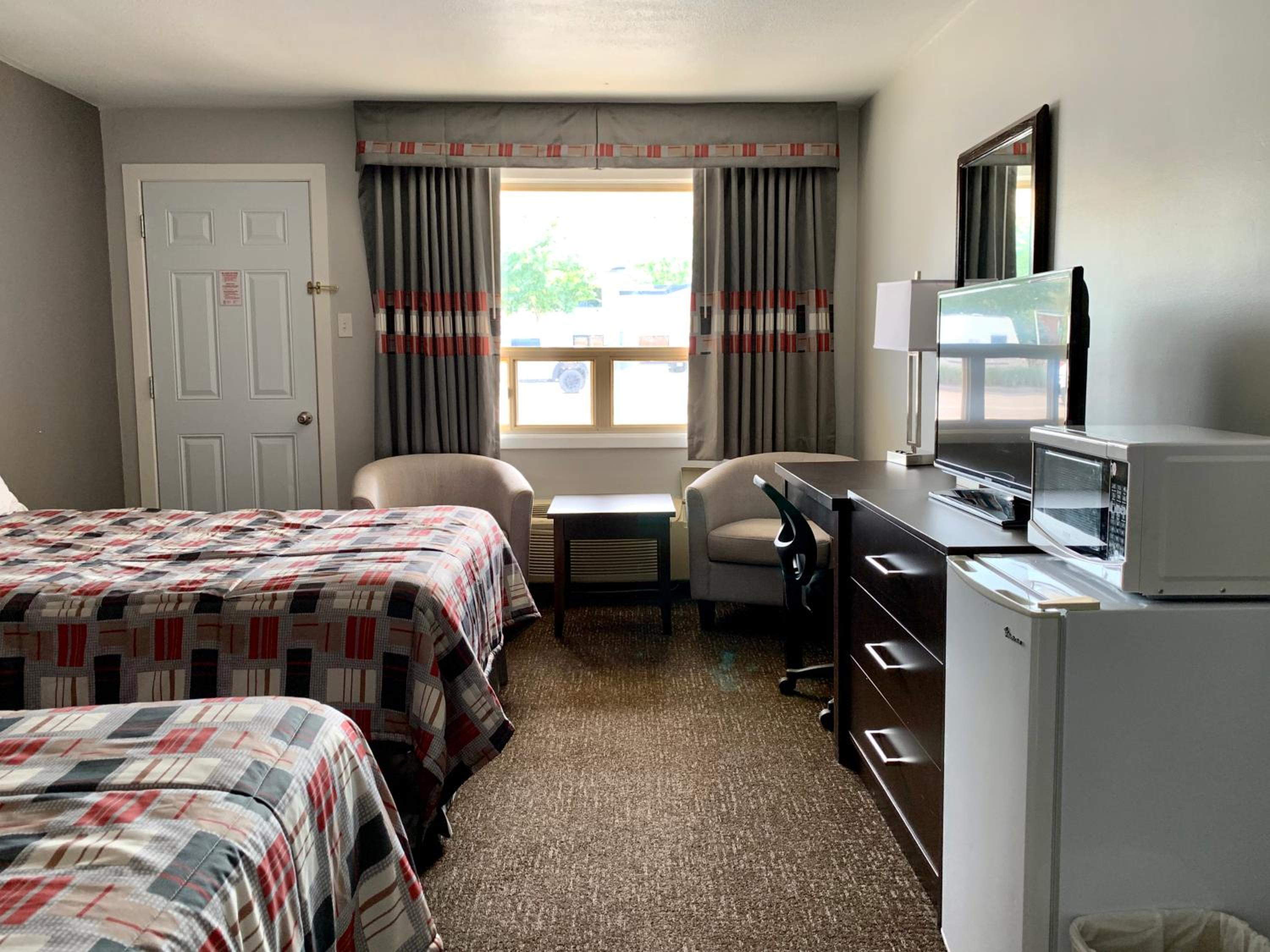 Double Room with Two Double Beds - Photo 3