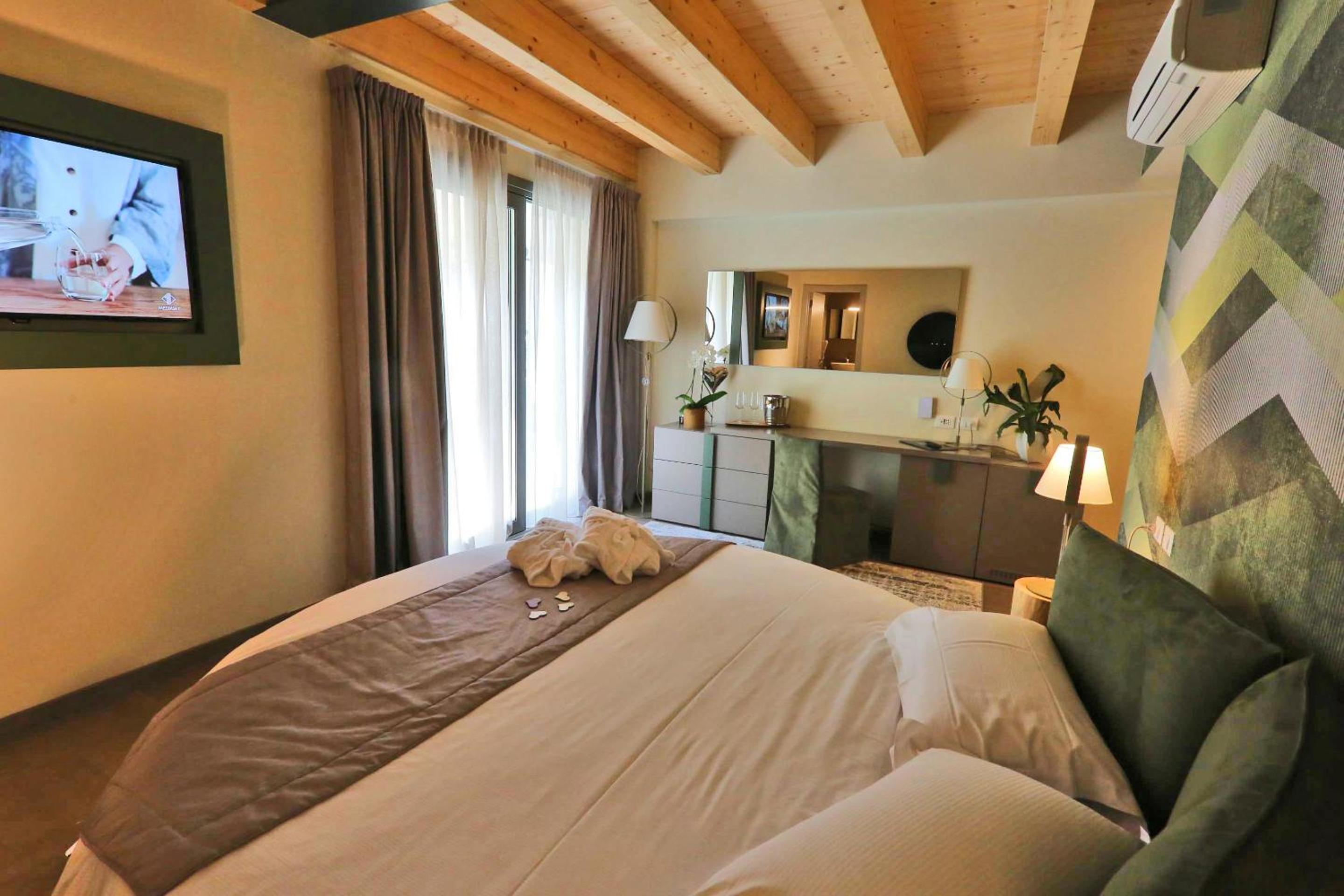 Apartment With Garden View photo 1