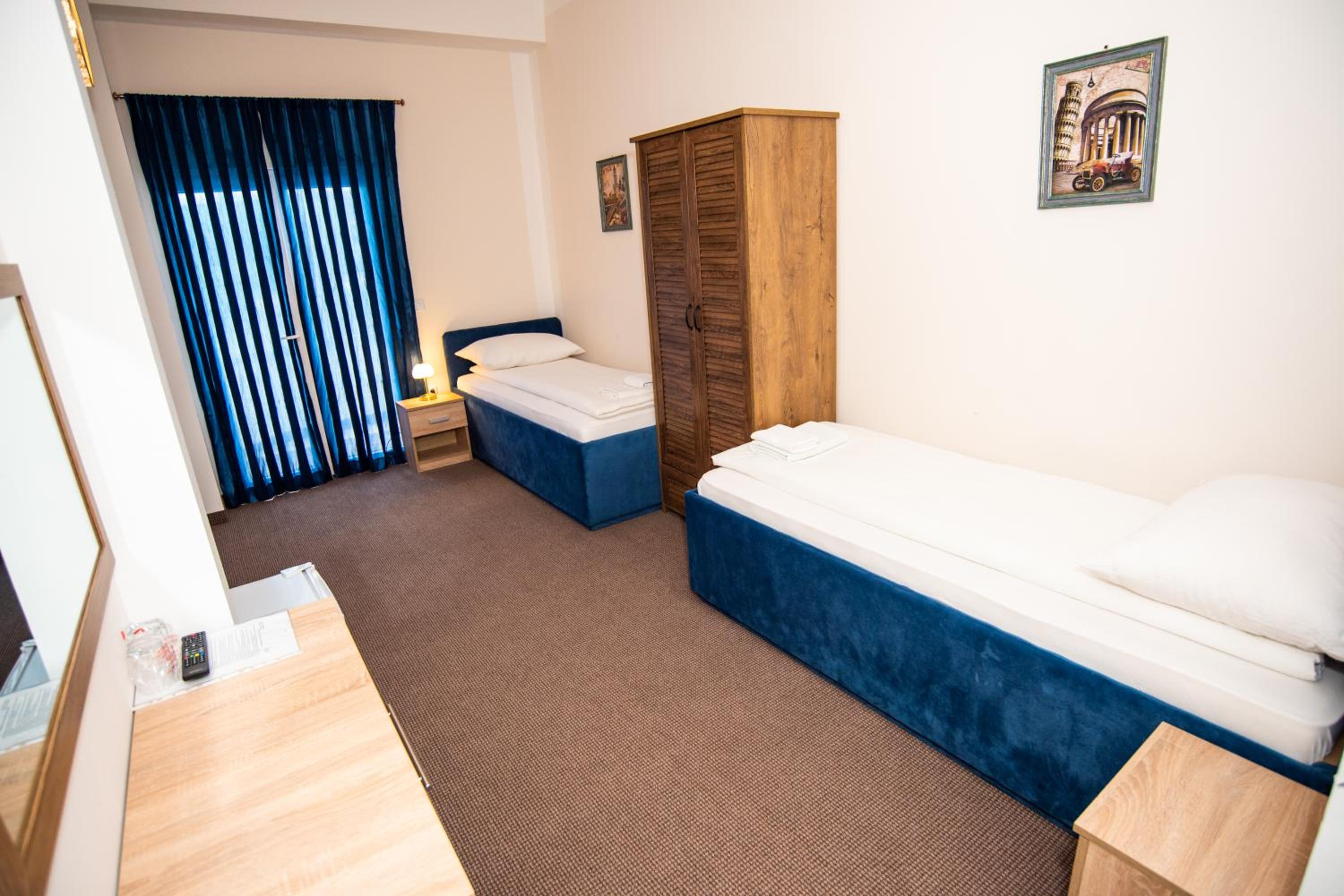 Standard Double Room photo 2