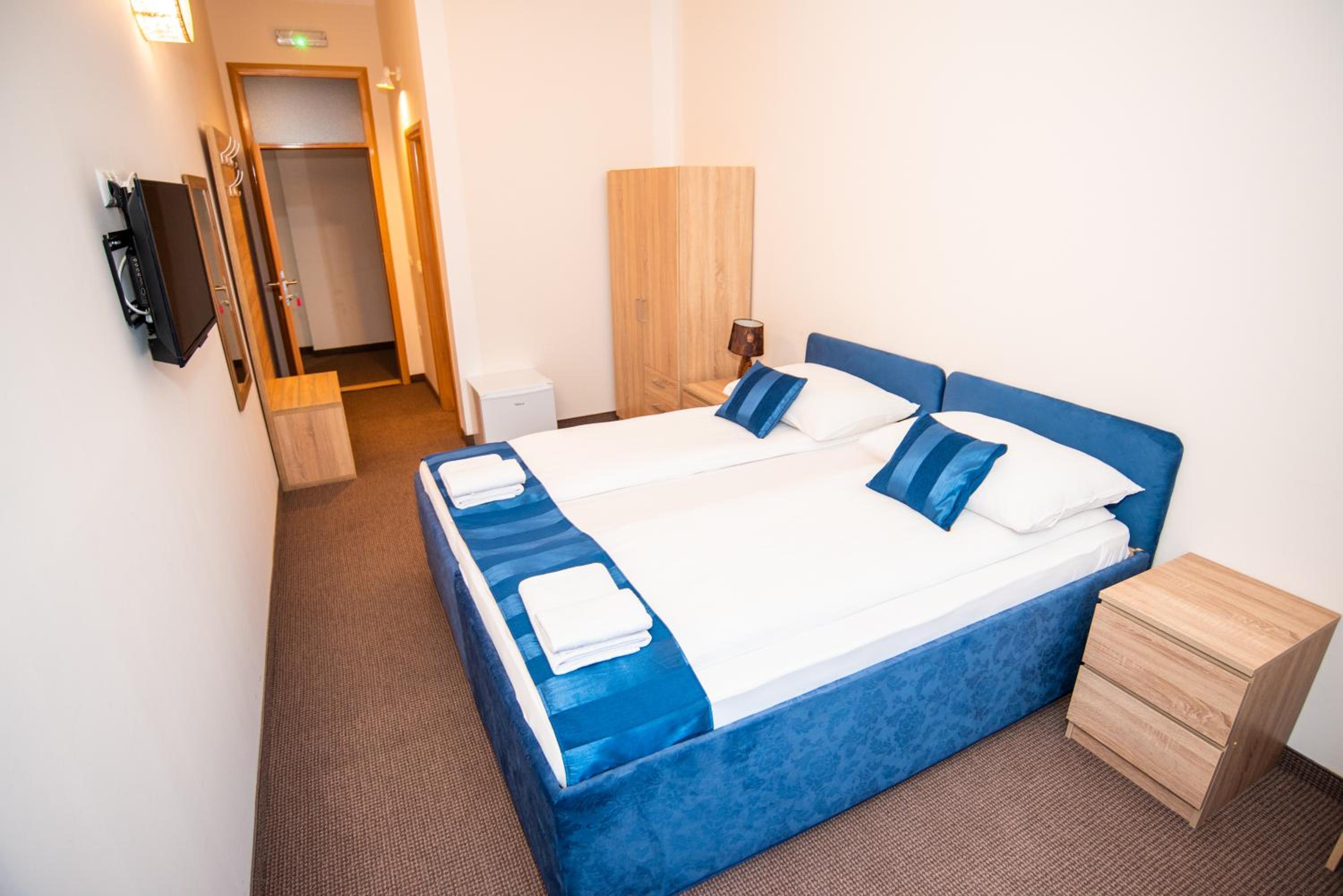 Single Room photo 2