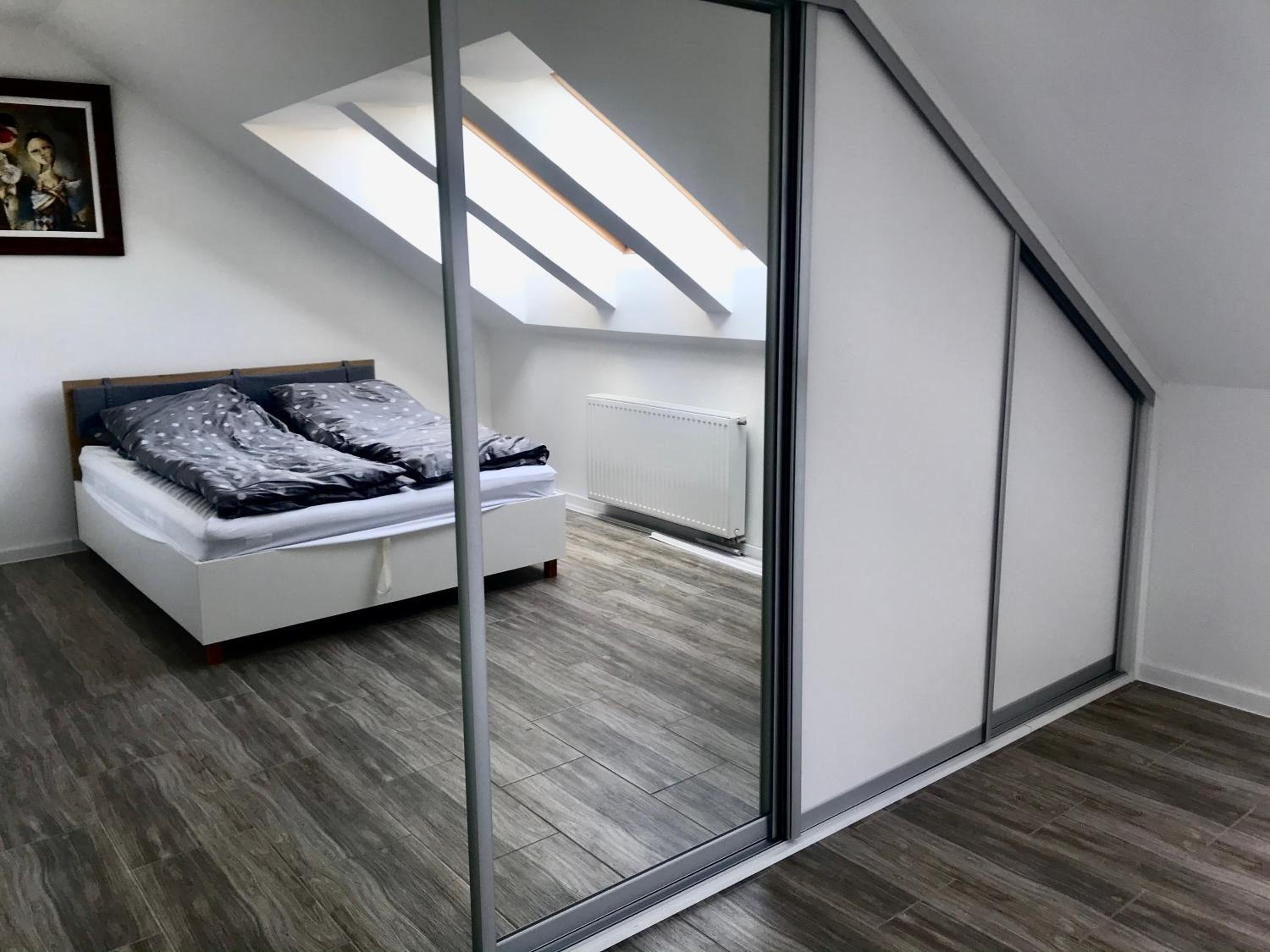 One-Bedroom Apartment photo 3