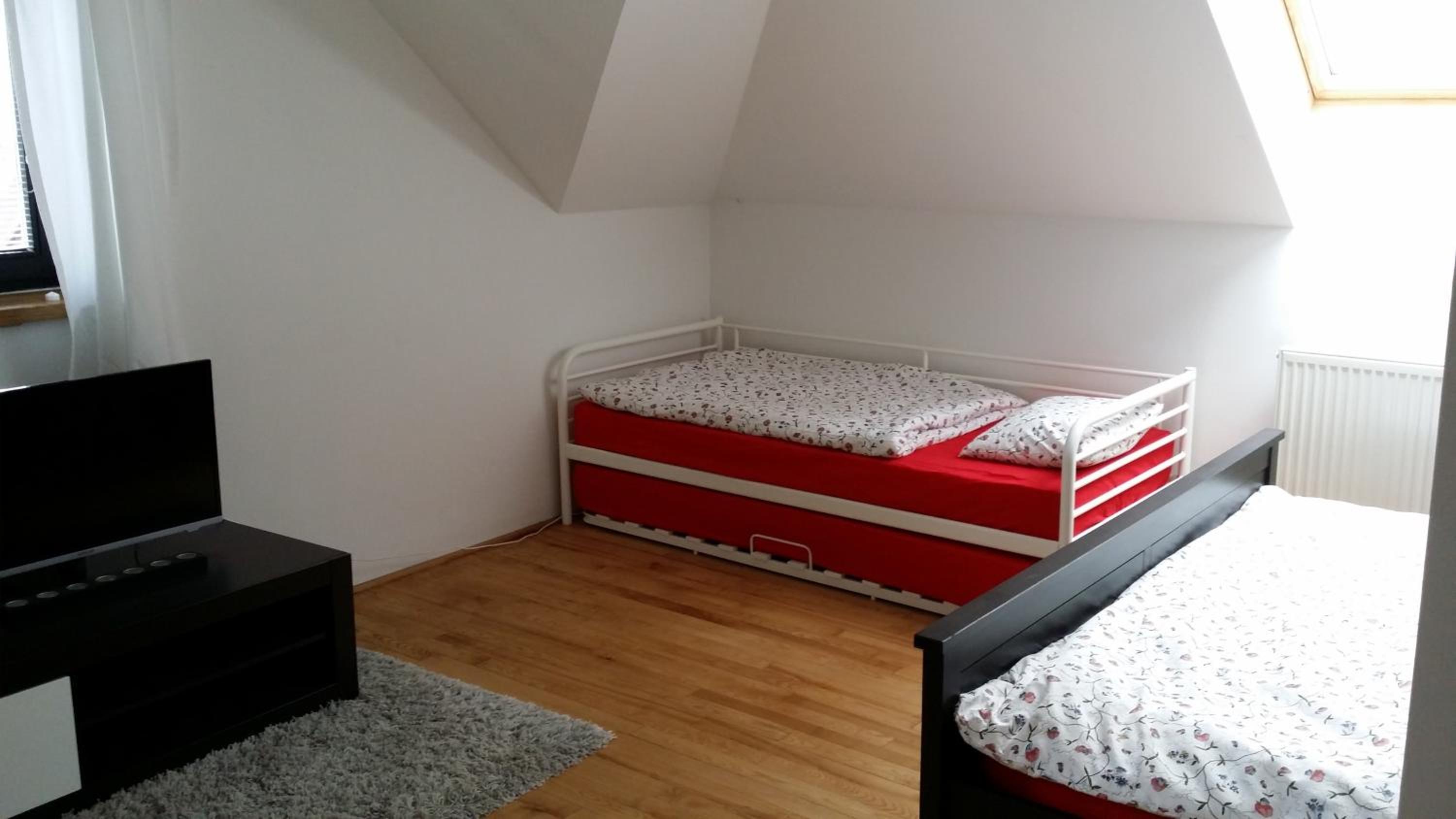 Quadruple Room with Private Bathroom photo 1