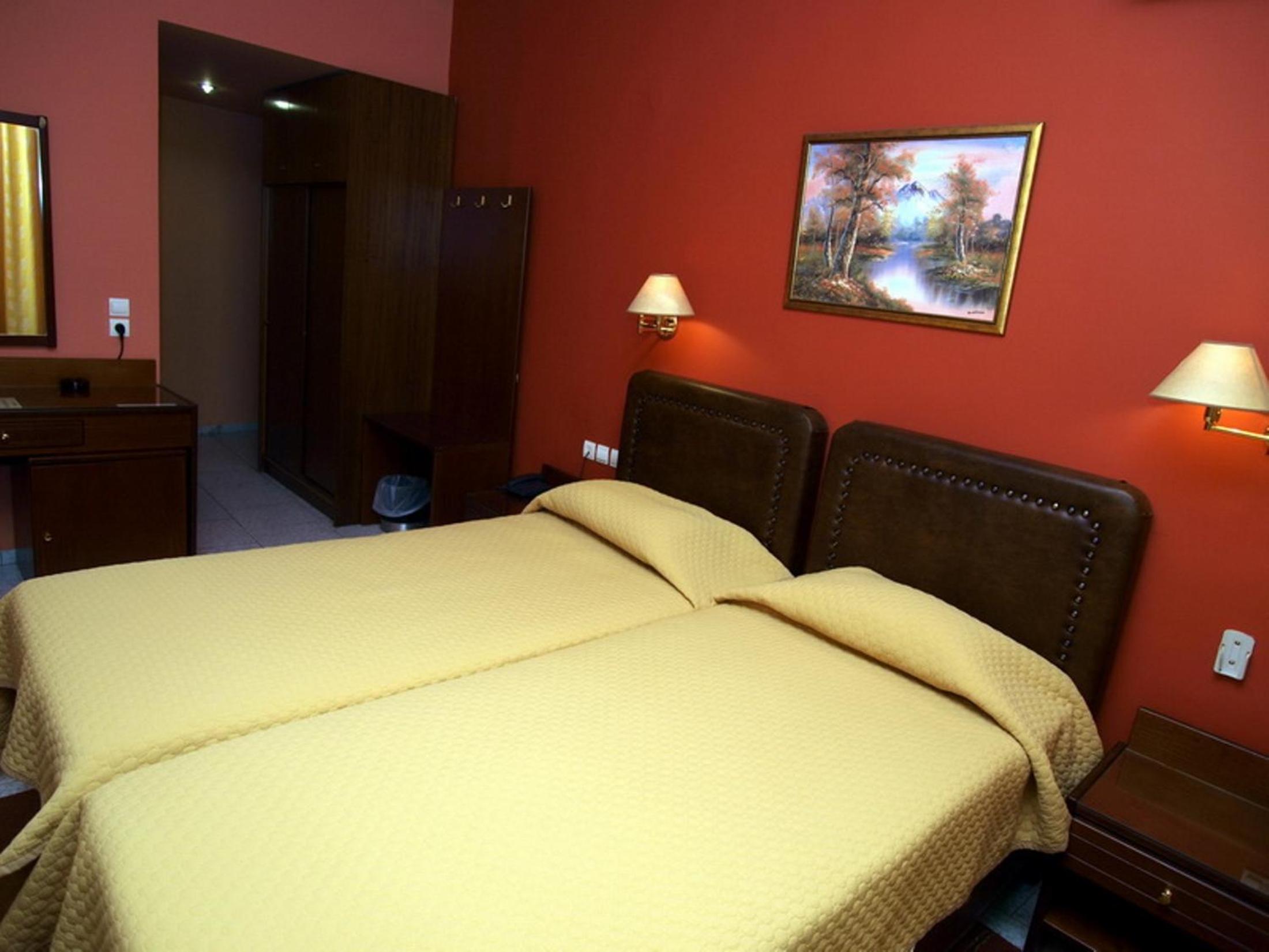 Superior Triple Room photo 3