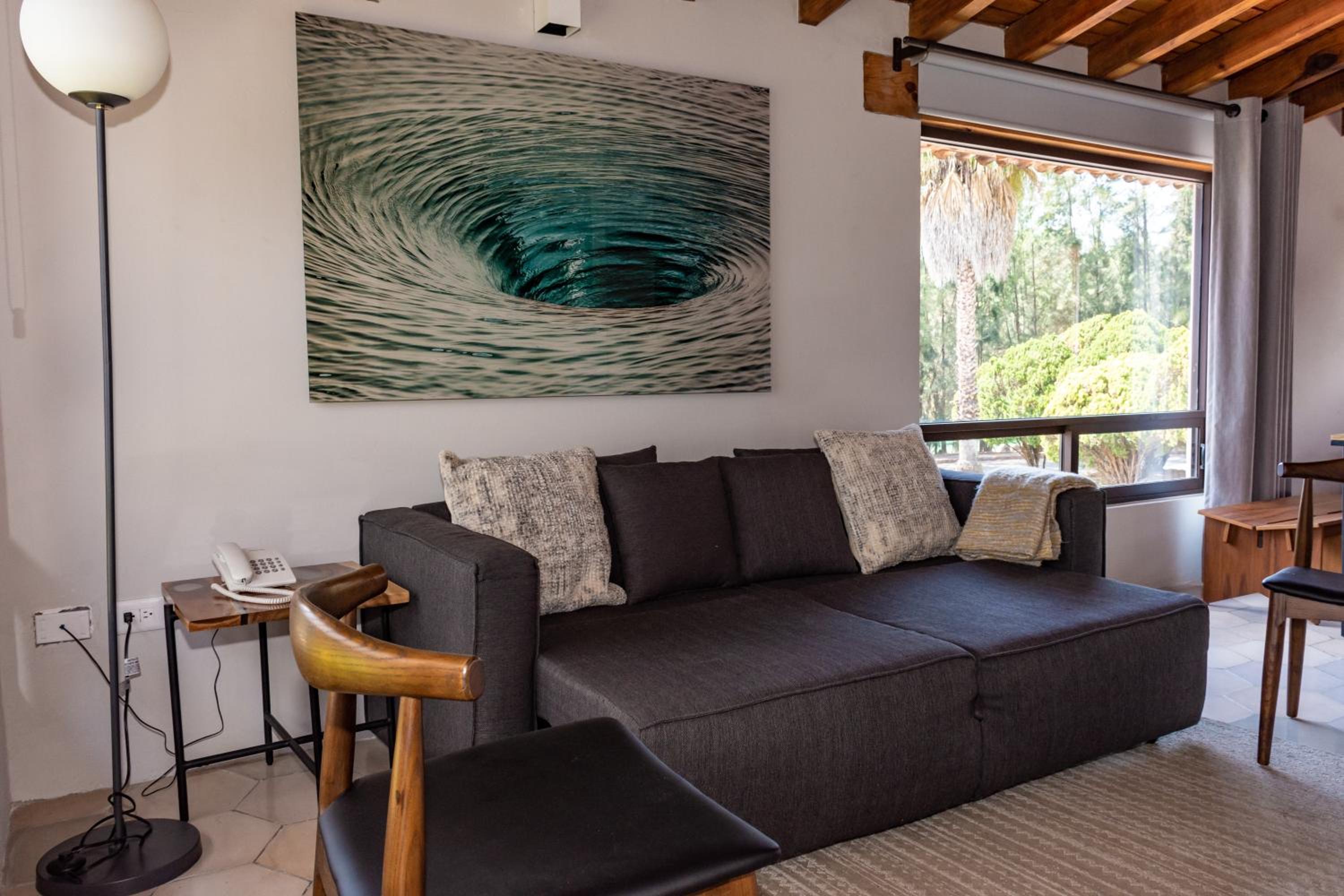 Family Room - Photo 10